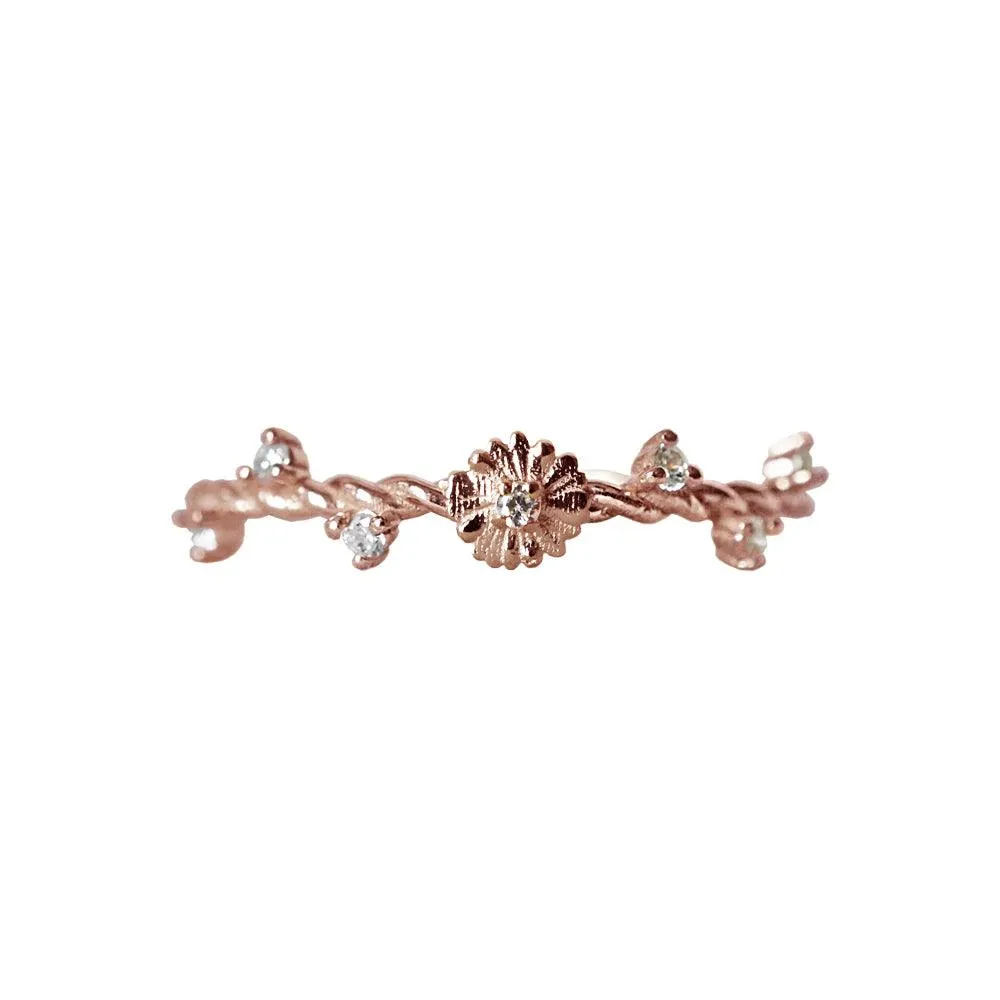 14K Mini Daisy Twisted Ring