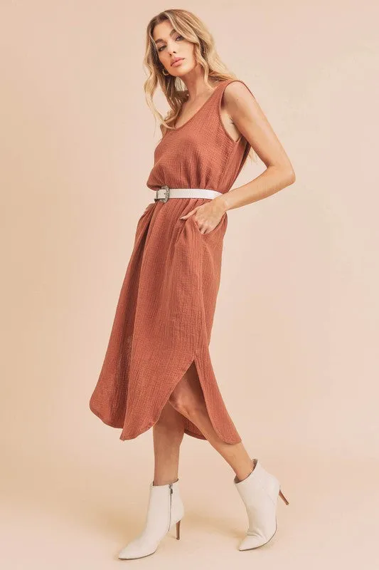 Aemi   Co Daisy Sleeveless Rounded Slit Hem Long Dress