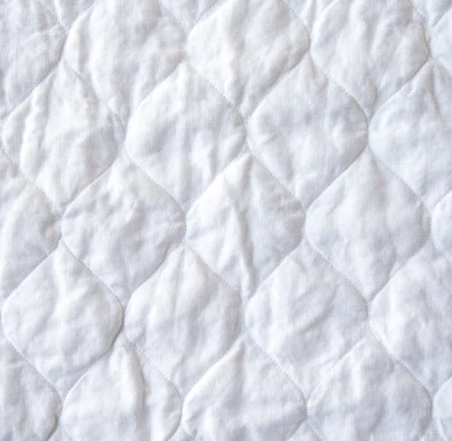 Austin Coverlet - White - Queen