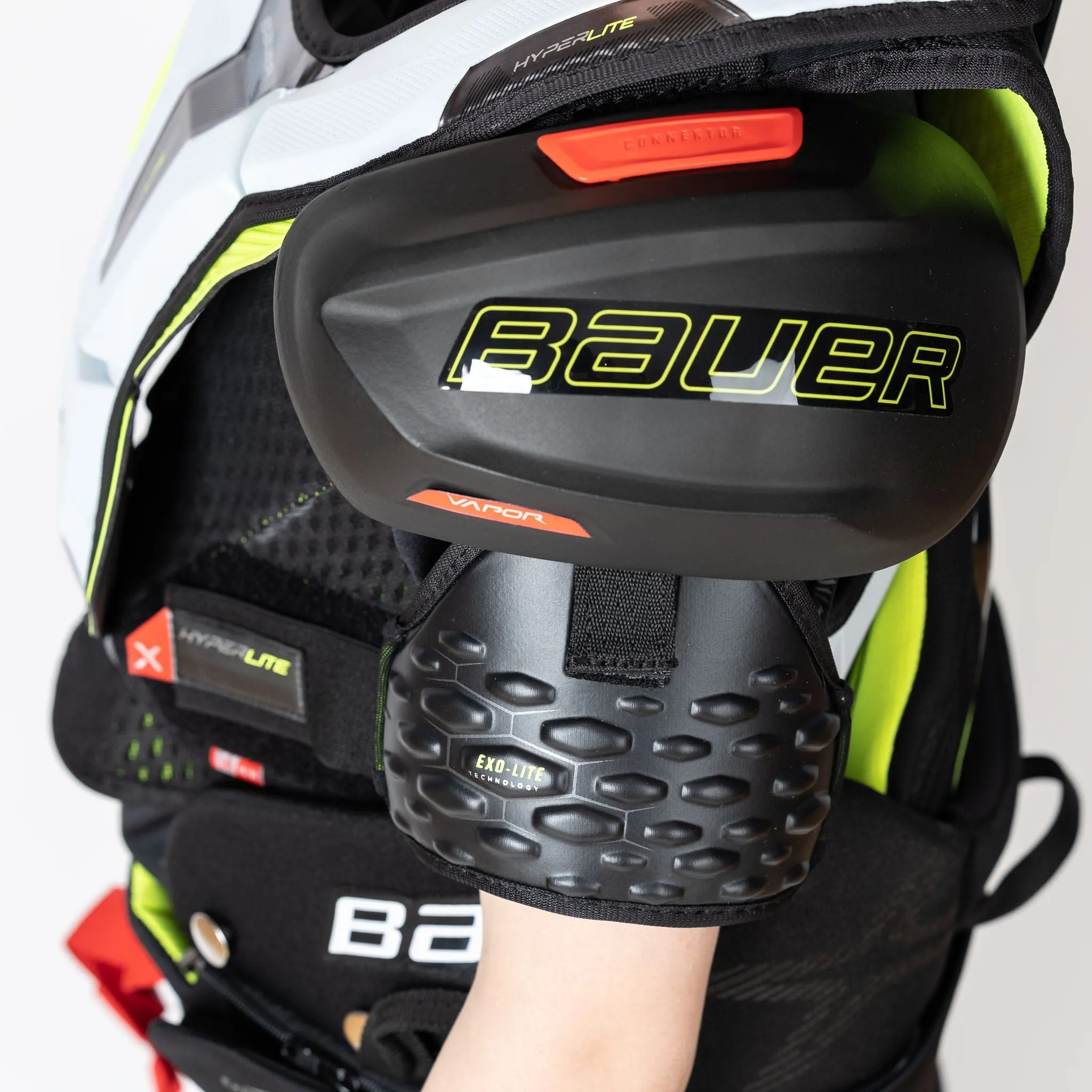 Bauer Vapor Hyperlite Junior Hockey Shoulder Pads