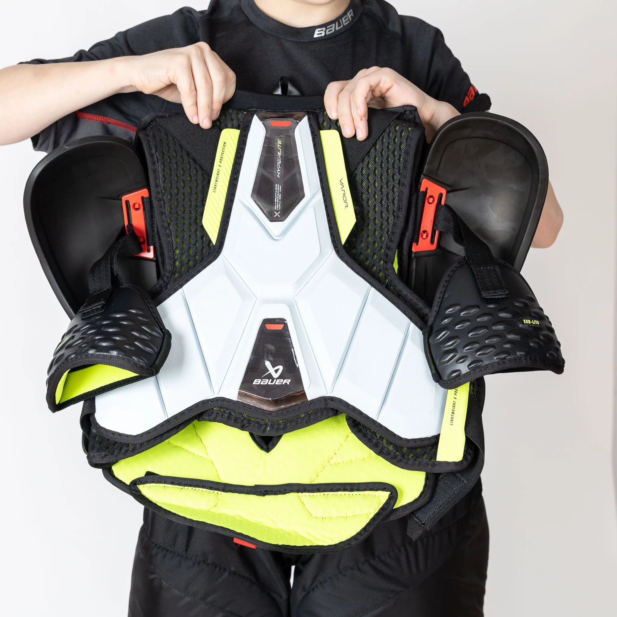 Bauer Vapor Hyperlite Junior Hockey Shoulder Pads