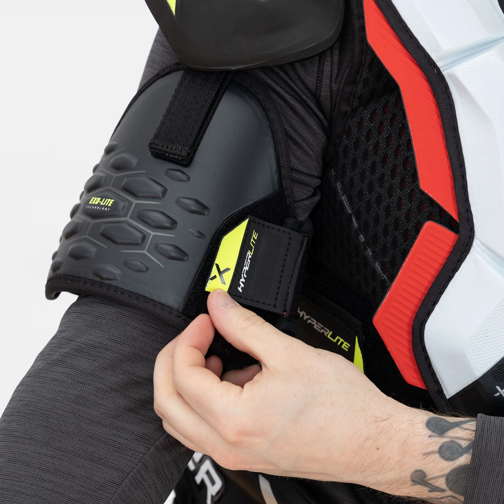 Bauer Vapor Hyperlite Senior Hockey Shoulder Pads