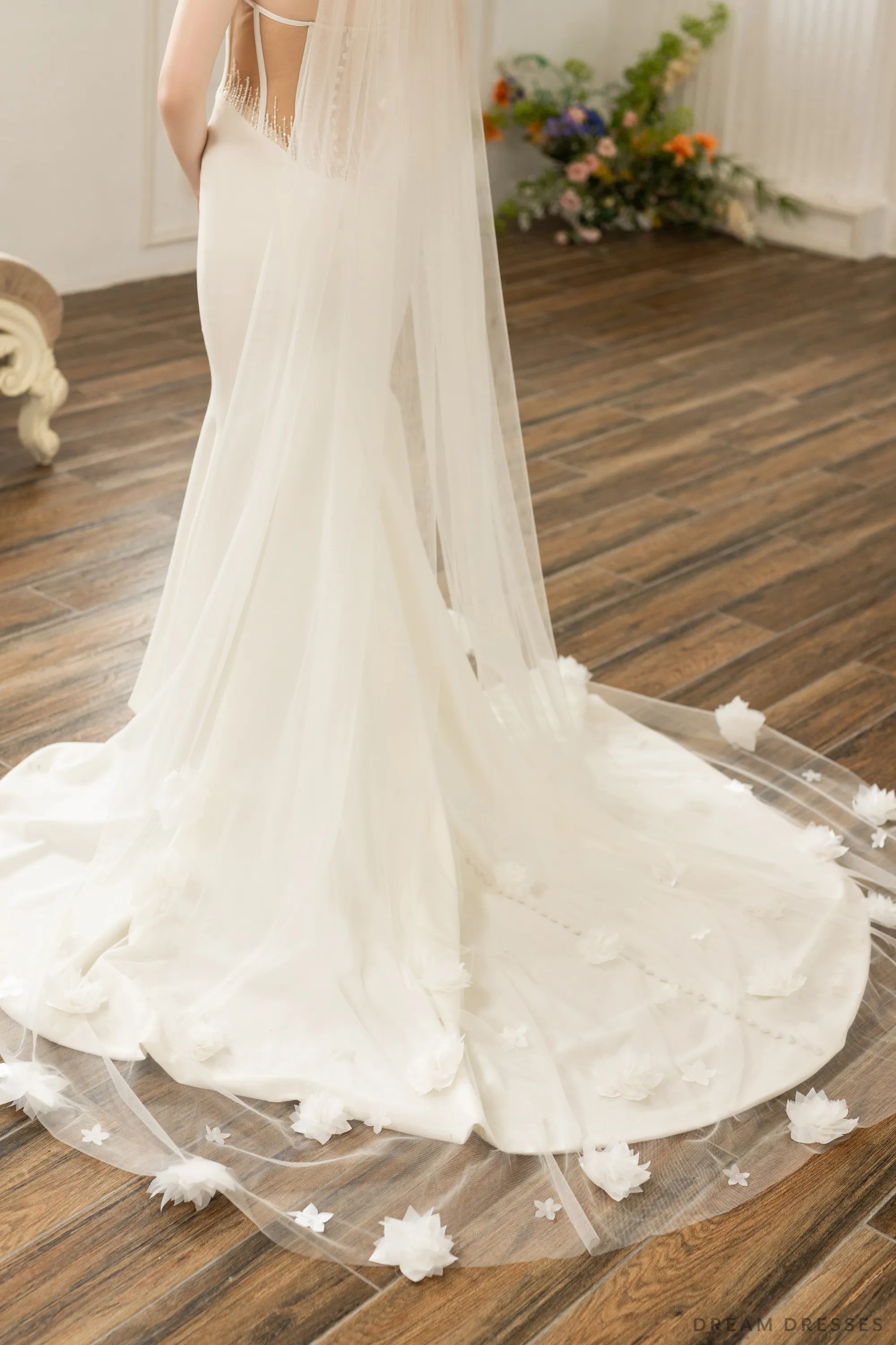 Cathedral Bridal Veil With 3D Flowers (#AMIE)