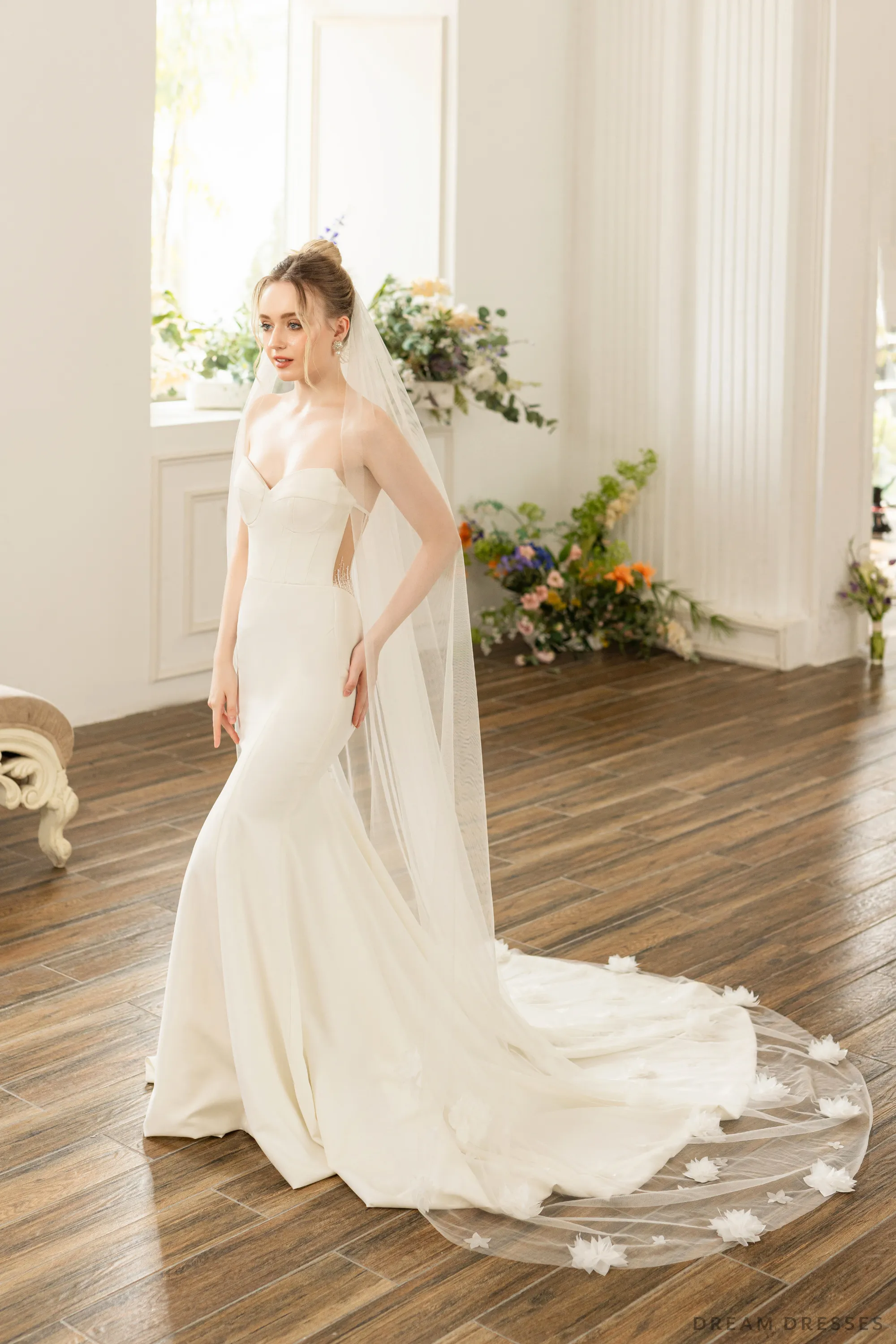 Cathedral Bridal Veil With 3D Flowers (#AMIE)