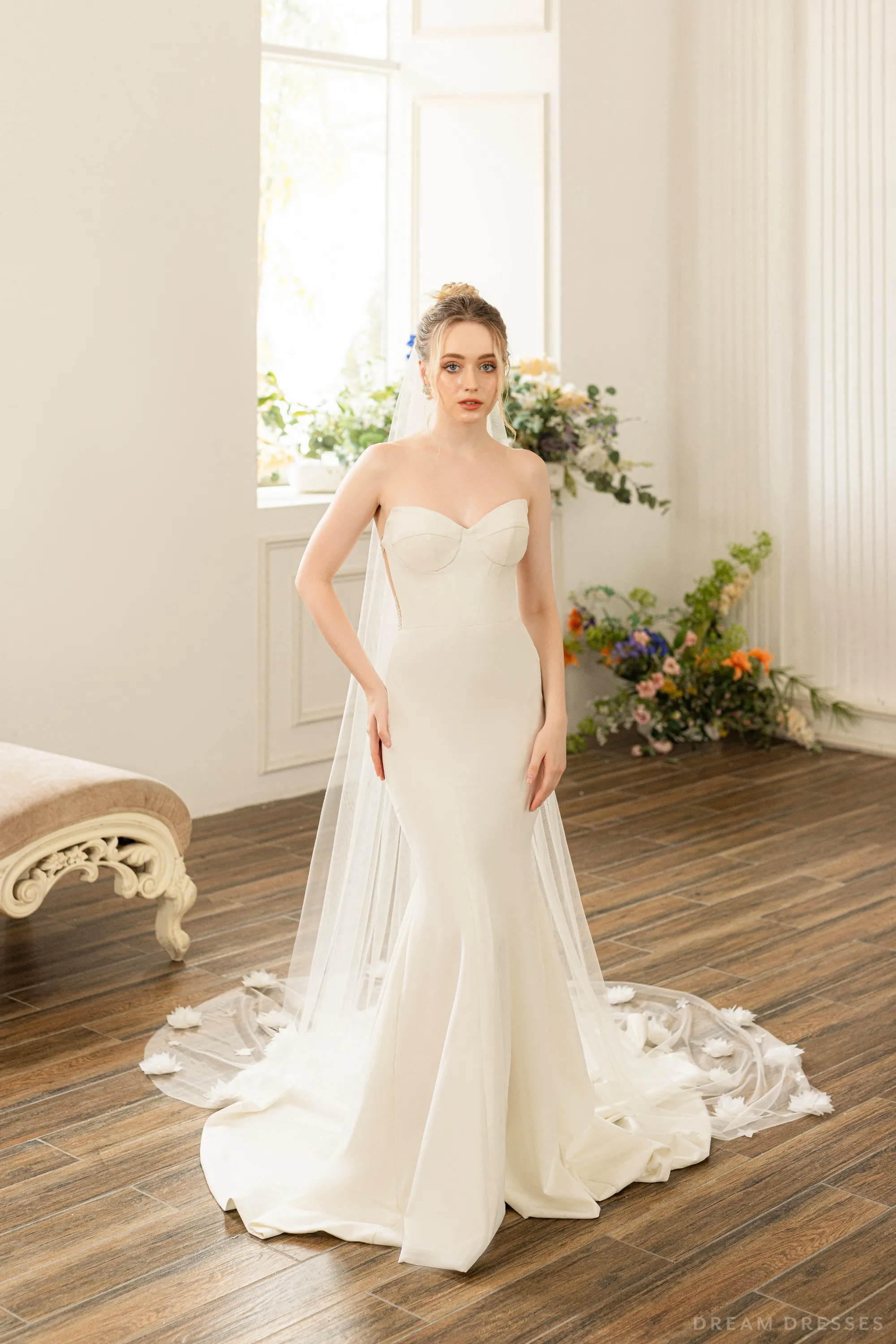 Cathedral Bridal Veil With 3D Flowers (#AMIE)