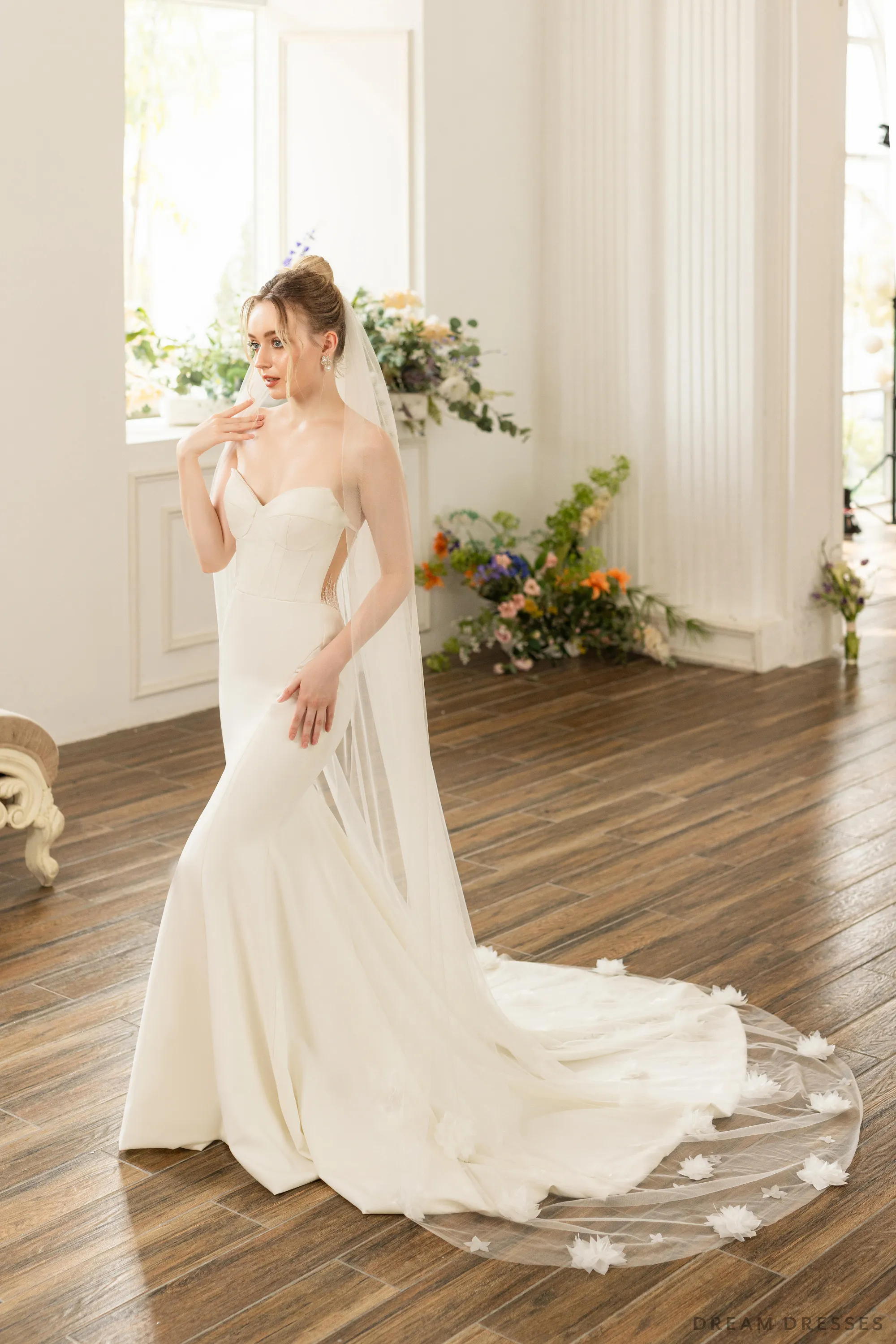Cathedral Bridal Veil With 3D Flowers (#AMIE)