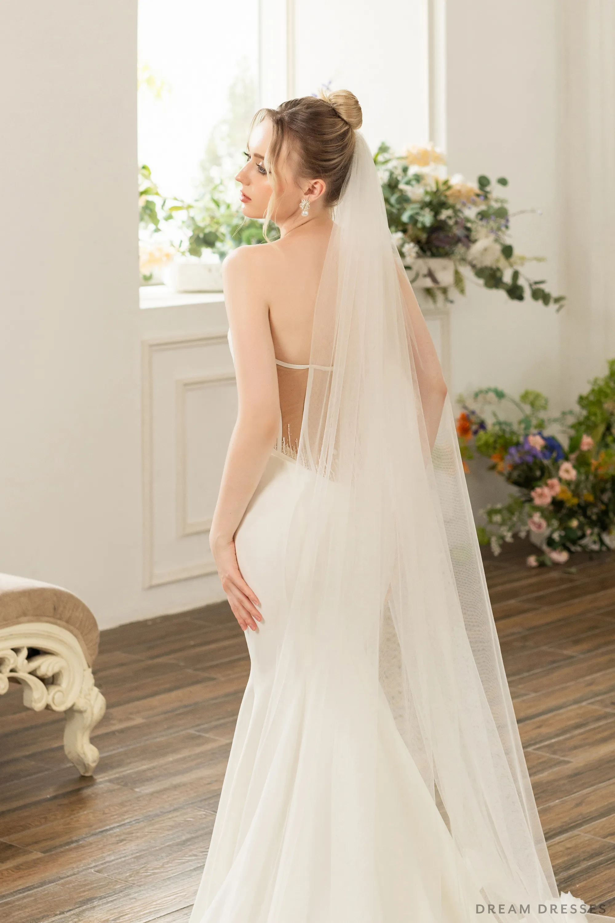 Cathedral Bridal Veil With 3D Flowers (#AMIE)