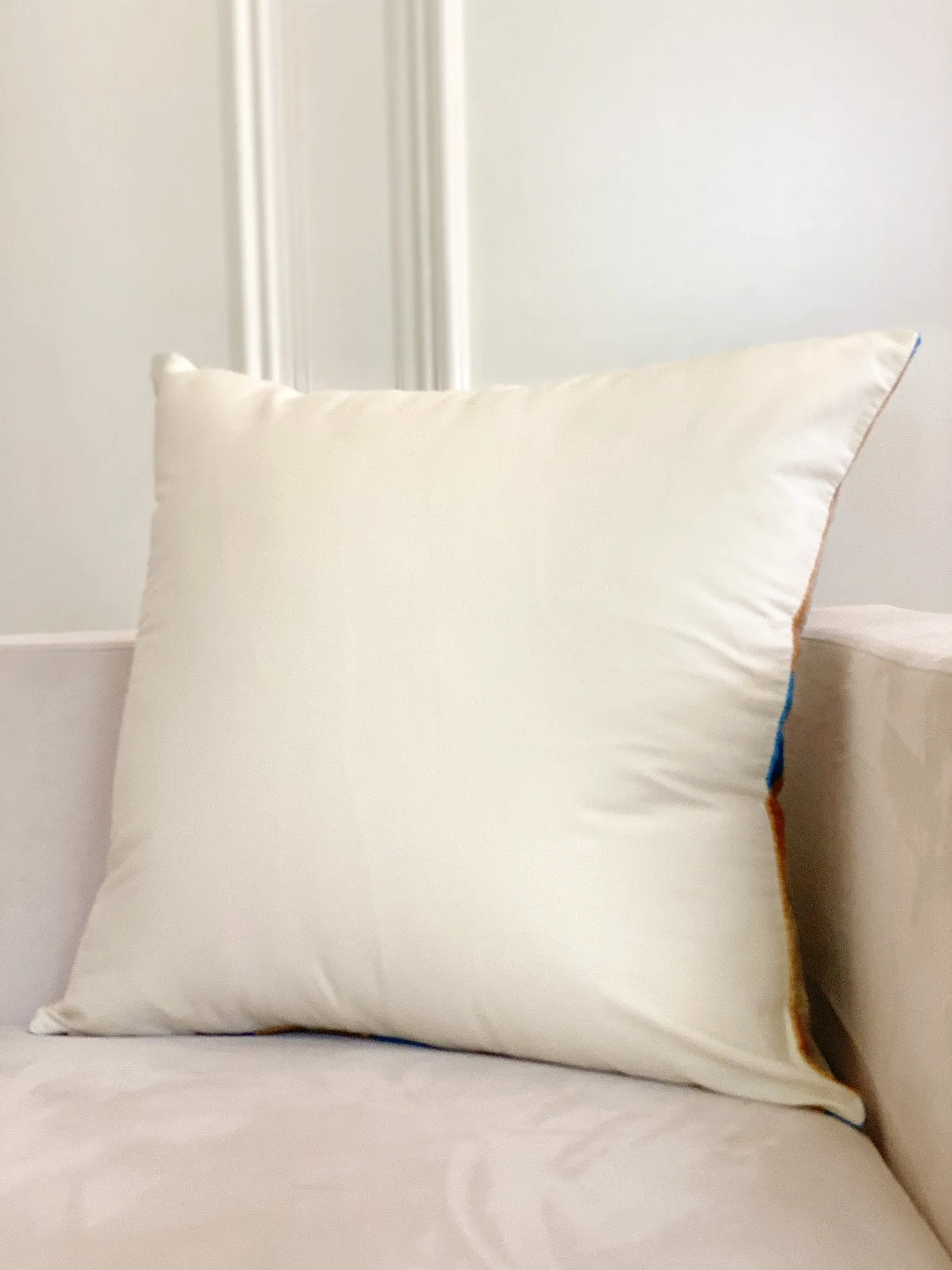 Classic Jewel Motif Square Pillow Cover