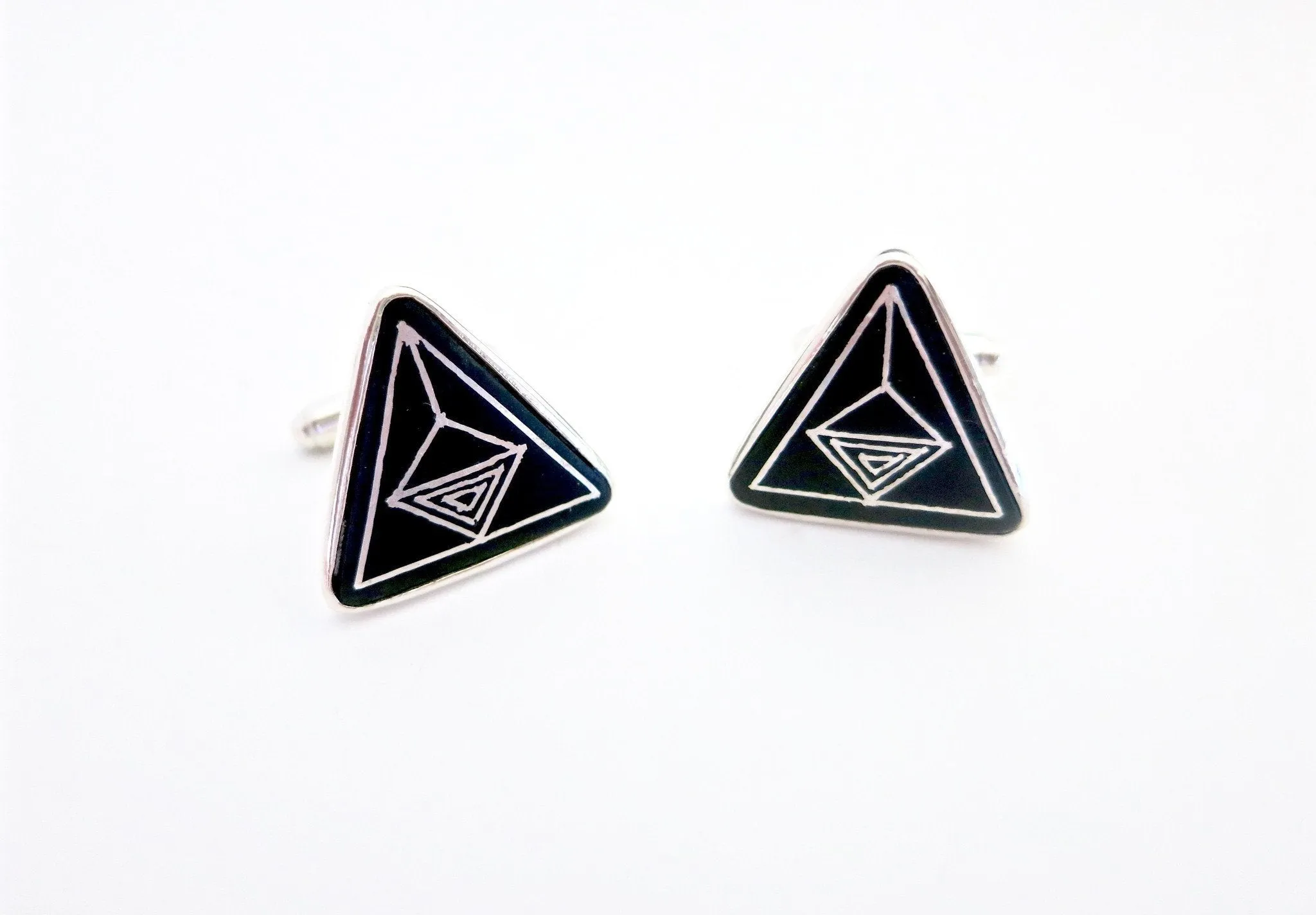 Classic, triangular, Bidri cufflinks