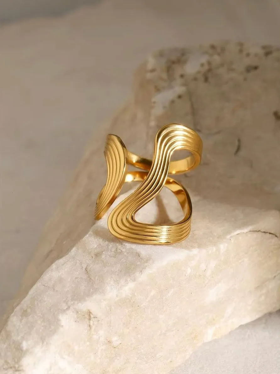 Elegant Wave Design Gold Color Metal Statement Ring