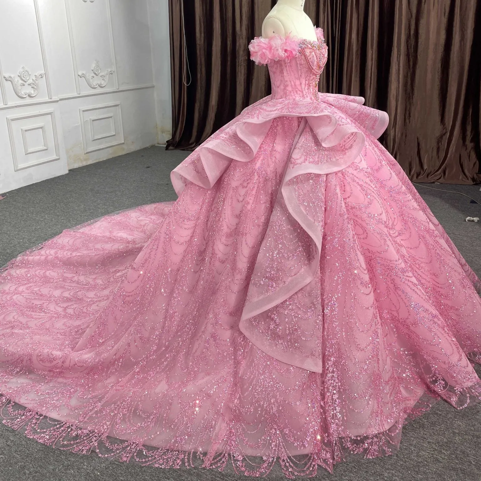 Exquisite Strapless Beading Quinceanera Dresses Luxury Appliques Sweetheart Ball Gown