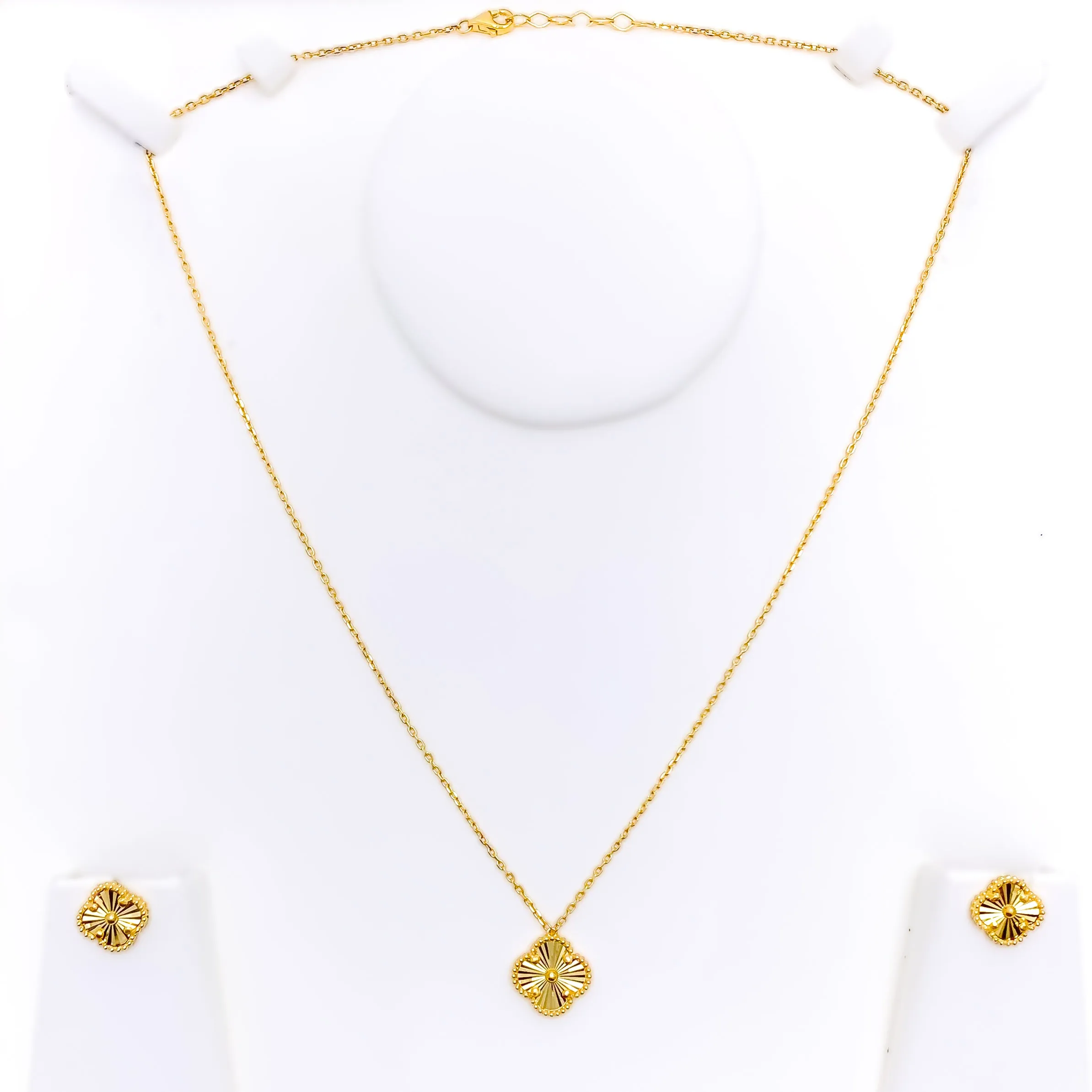 Flawless Bespoke Golden 21k Gold Necklace Set