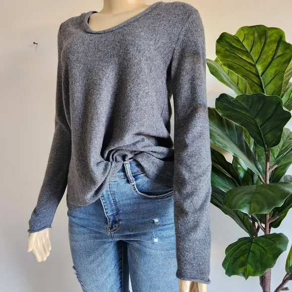 Garnet Hill Cashmere Essential Pullover Sweater Size XS Women Gray Color