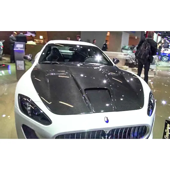 GranTurismo and GranCabrio Carbon Bonnet
