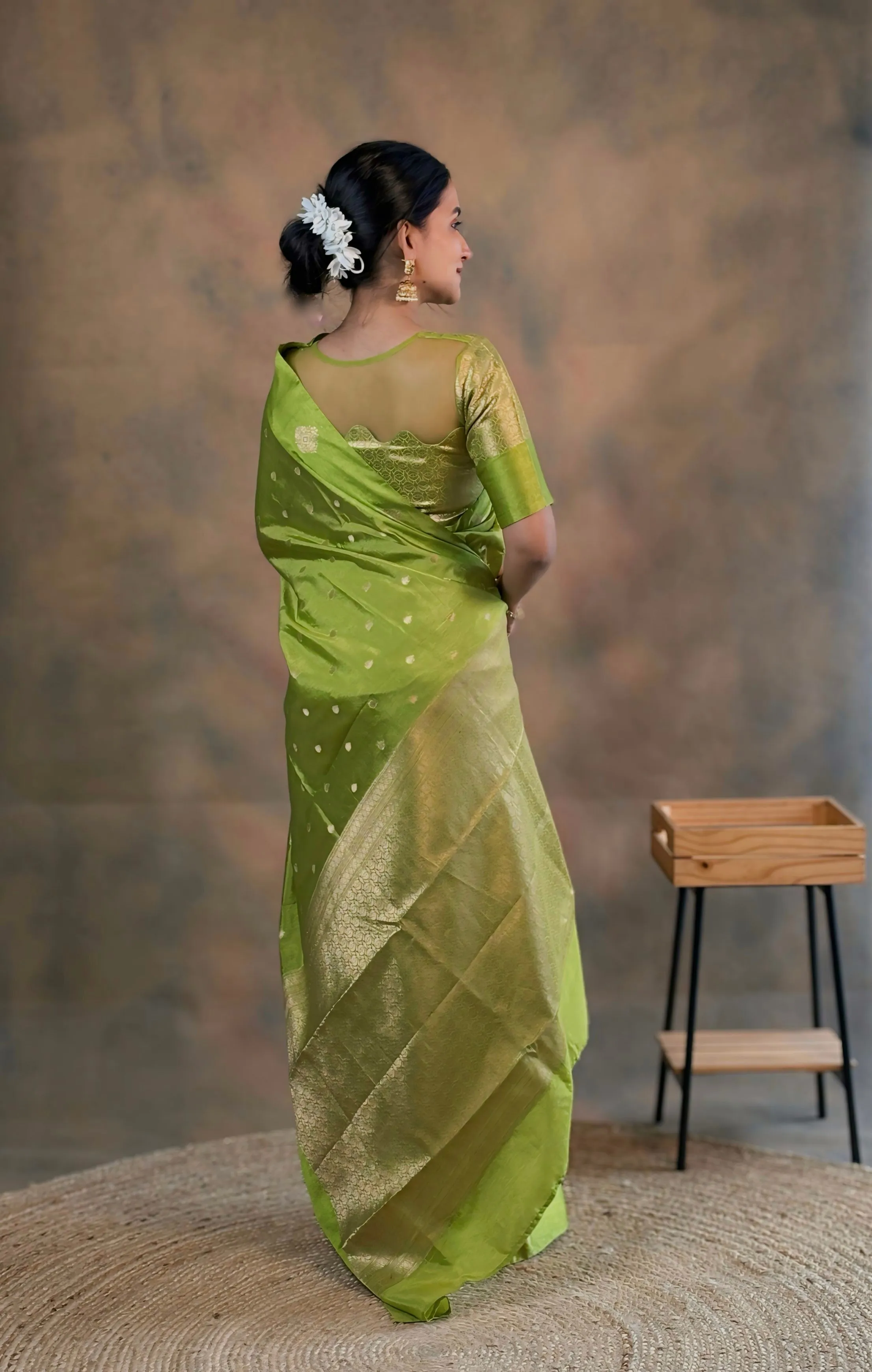 GREEN ZARI ZEAL
