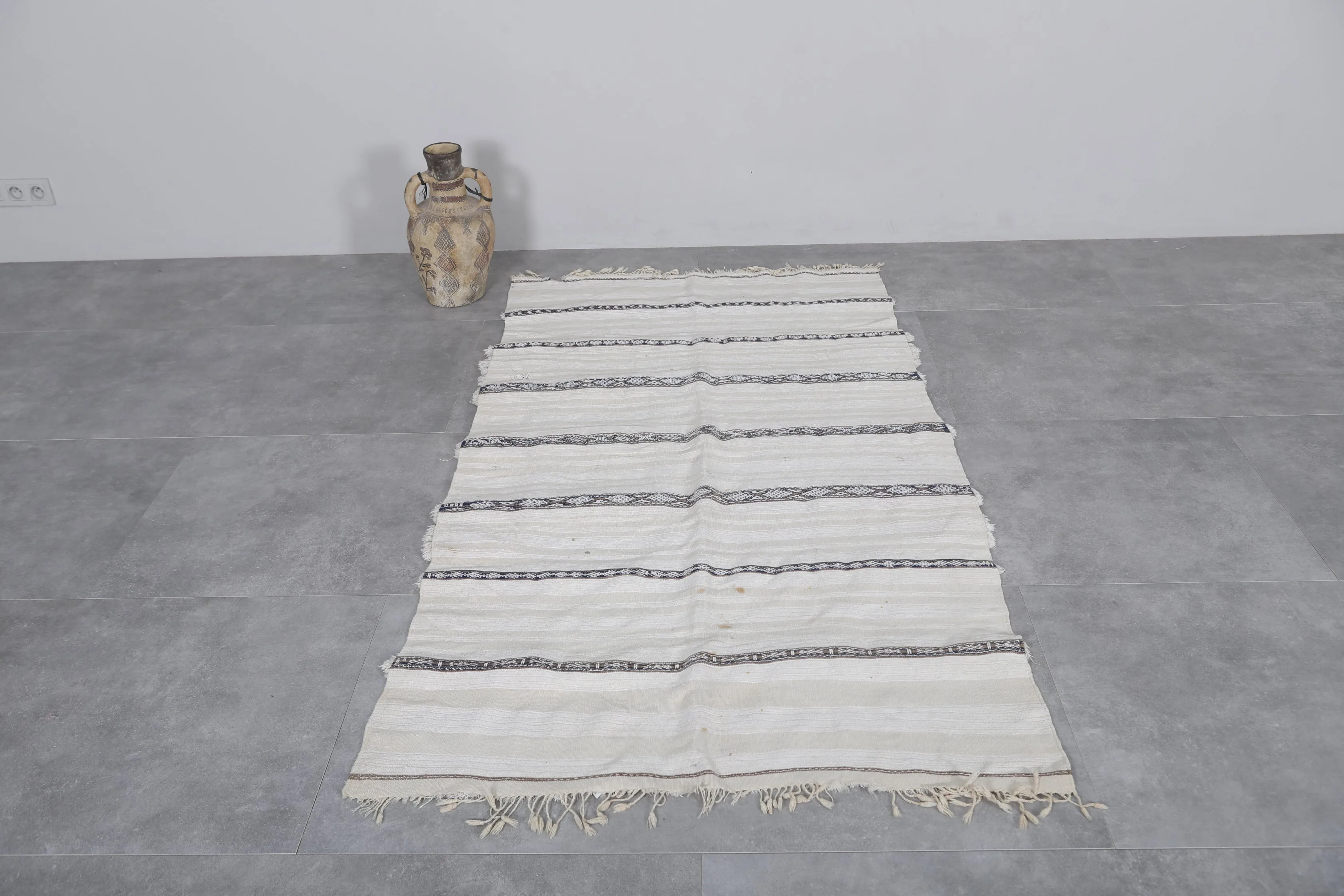 Handwoven Berber Tribal Rug - 3.6 FT X 6.3 FT
