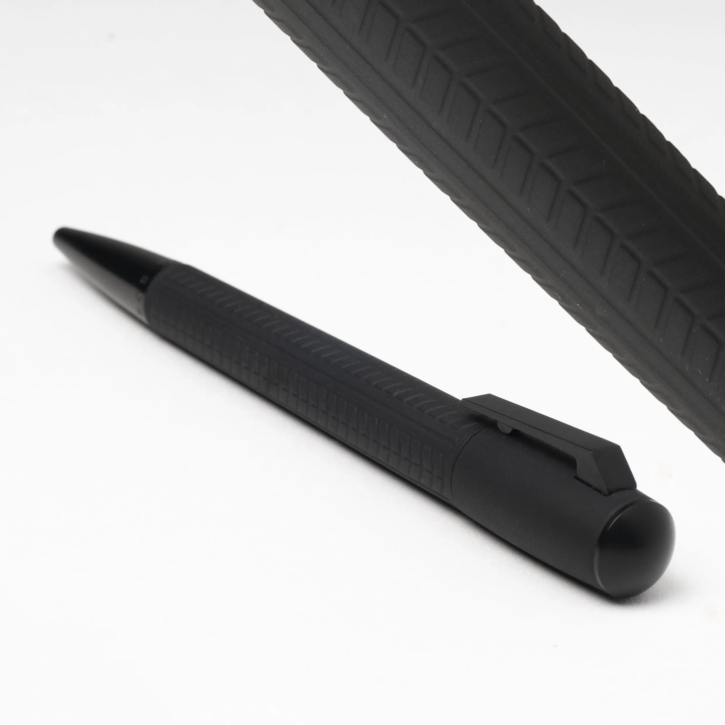 HUGO BOSS HSG9434-Ballpoint pen Pure Tire