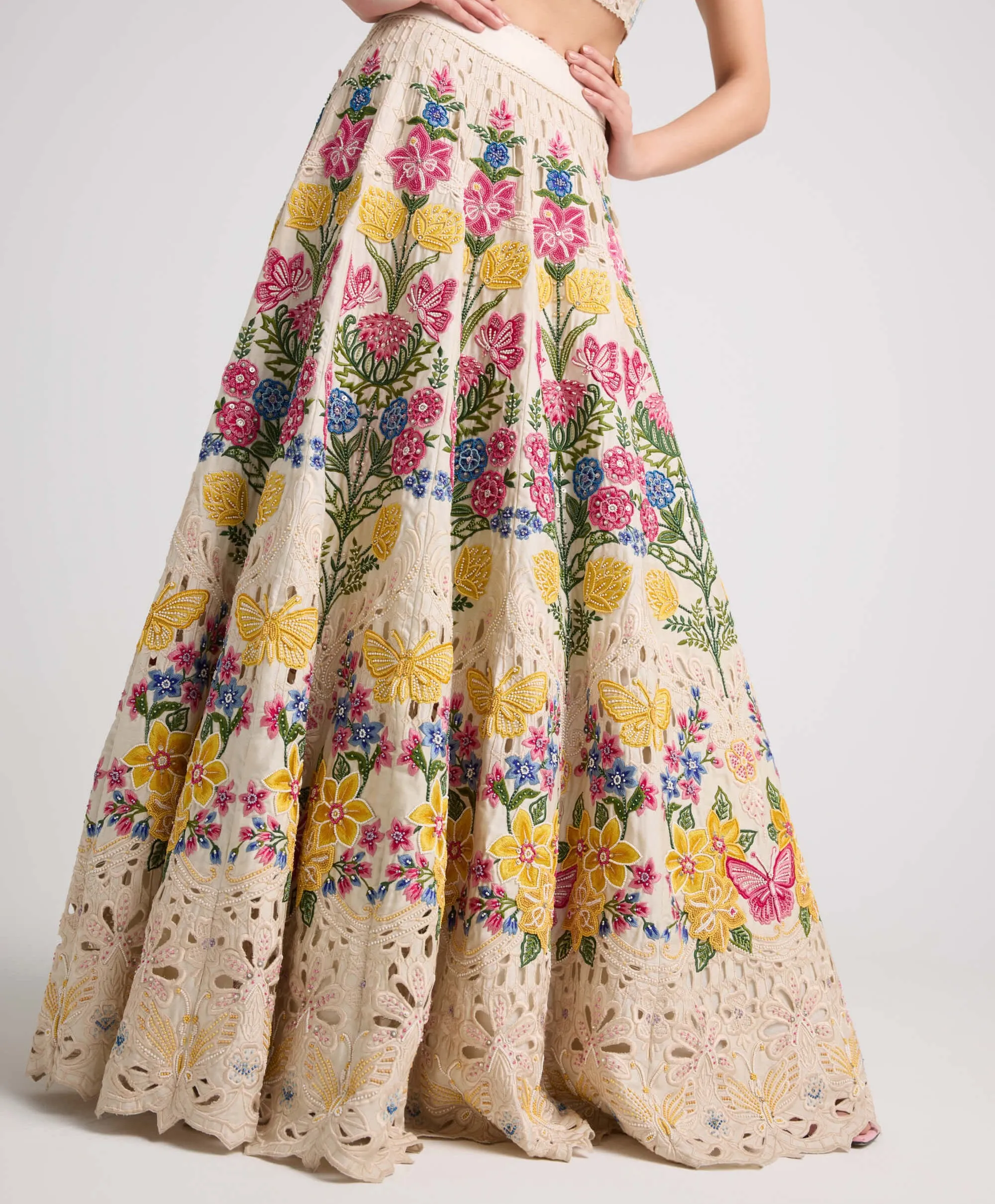 Ivory floral threadwork and beadwork lehenga