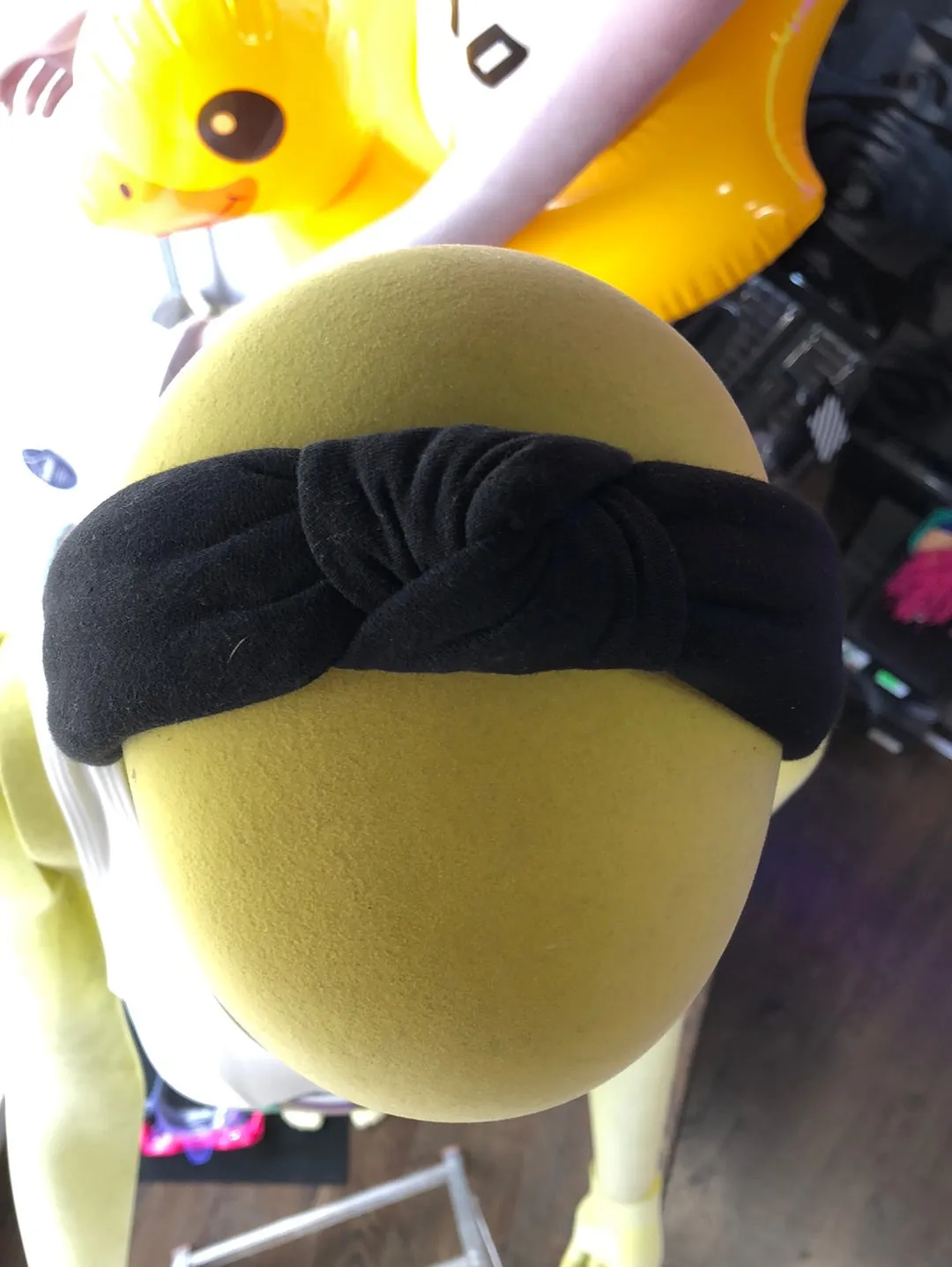 Lele Sadoughi Classic Black Cotton Knotted Headband