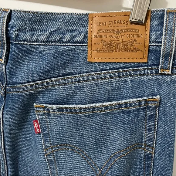 Levis Premium Wedgie Icon High Waist Distressed Jean Athens Asleep Blue size 29