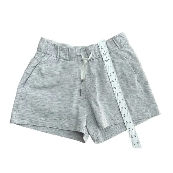 LULULEMON On The Fly Short *2.5&quot;Wee Are From Space Nimbus Battleship, S…