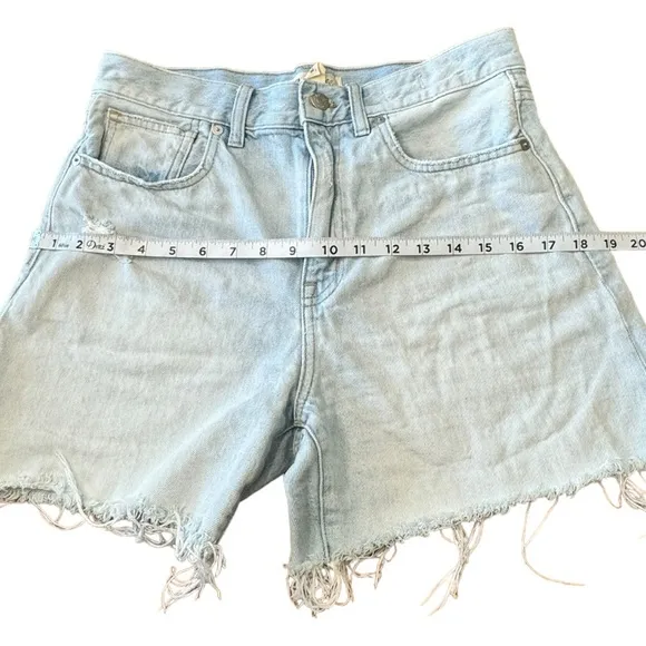 Madewell The '90s Mid-Length Jean Short in Pearlman Wash Distressed Women’s 27