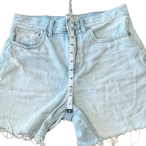 Madewell The '90s Mid-Length Jean Short in Pearlman Wash Distressed Women’s 27