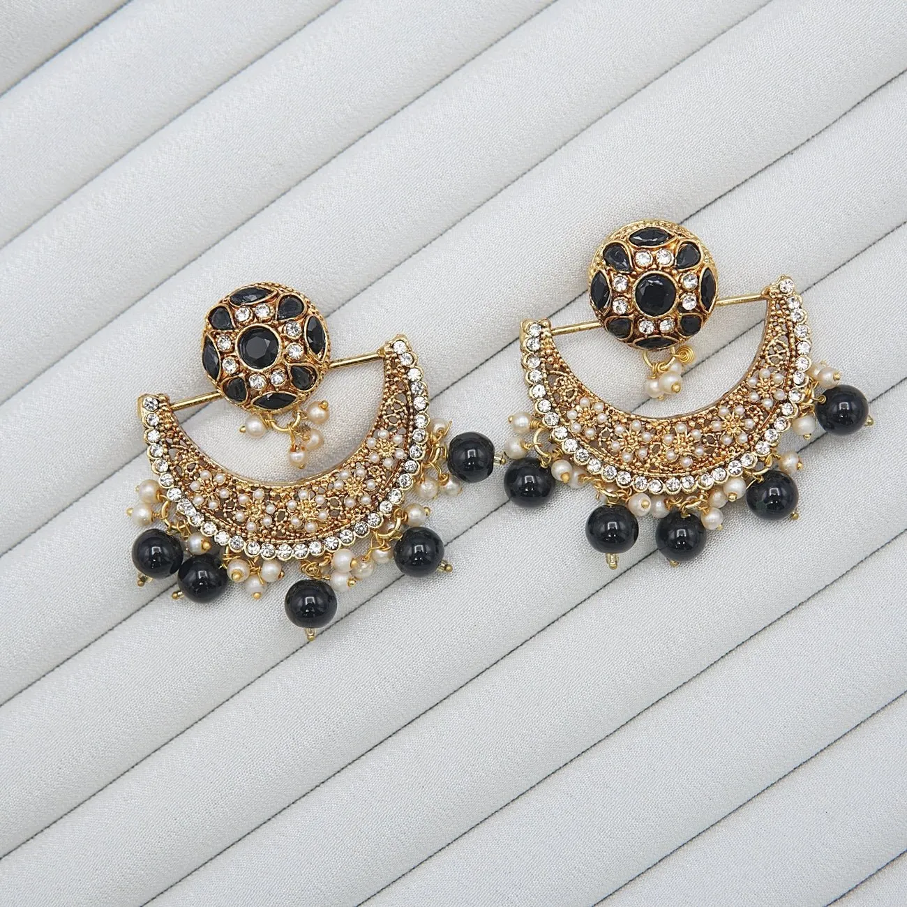 Madrasi Antique Chand Bali
