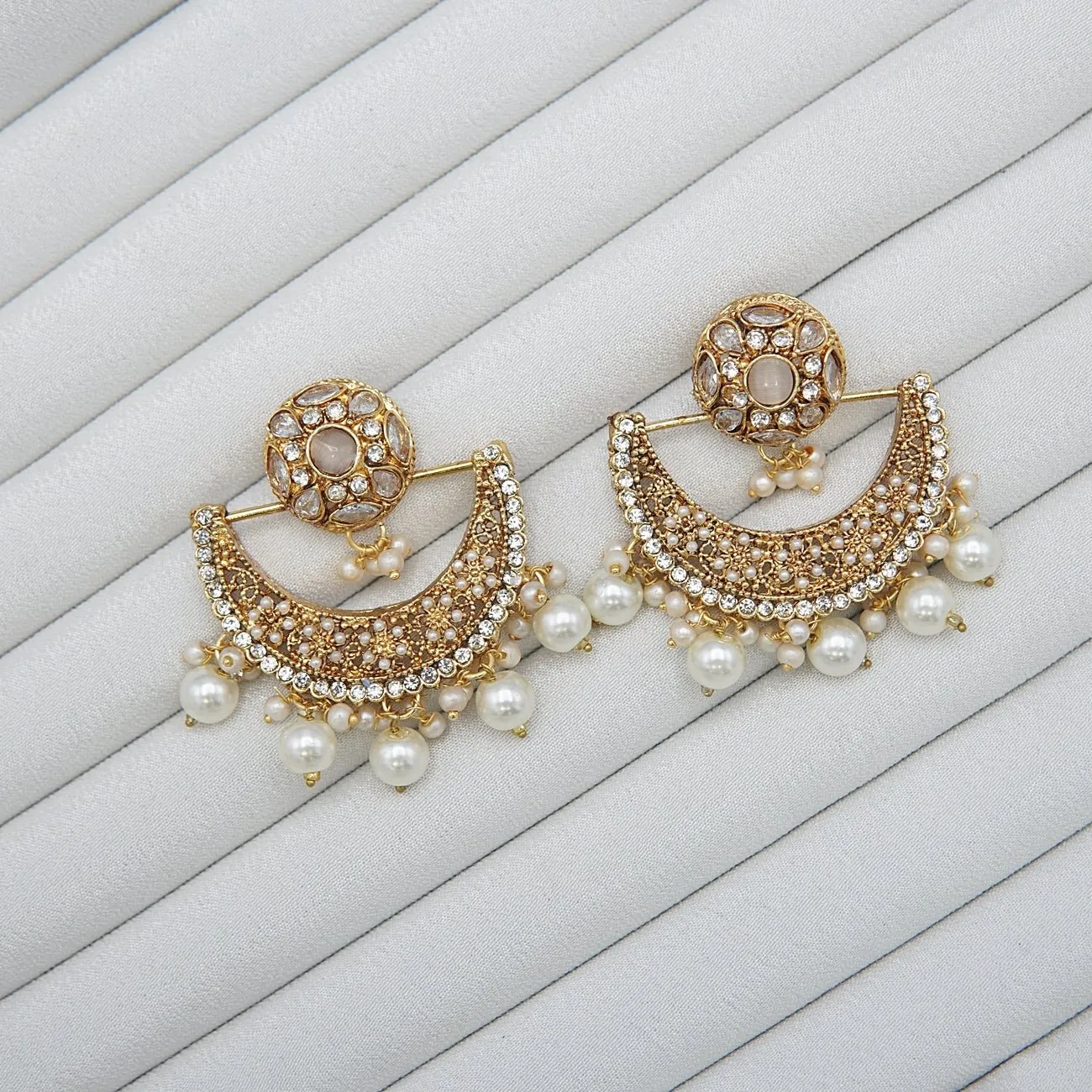 Madrasi Antique Chand Bali