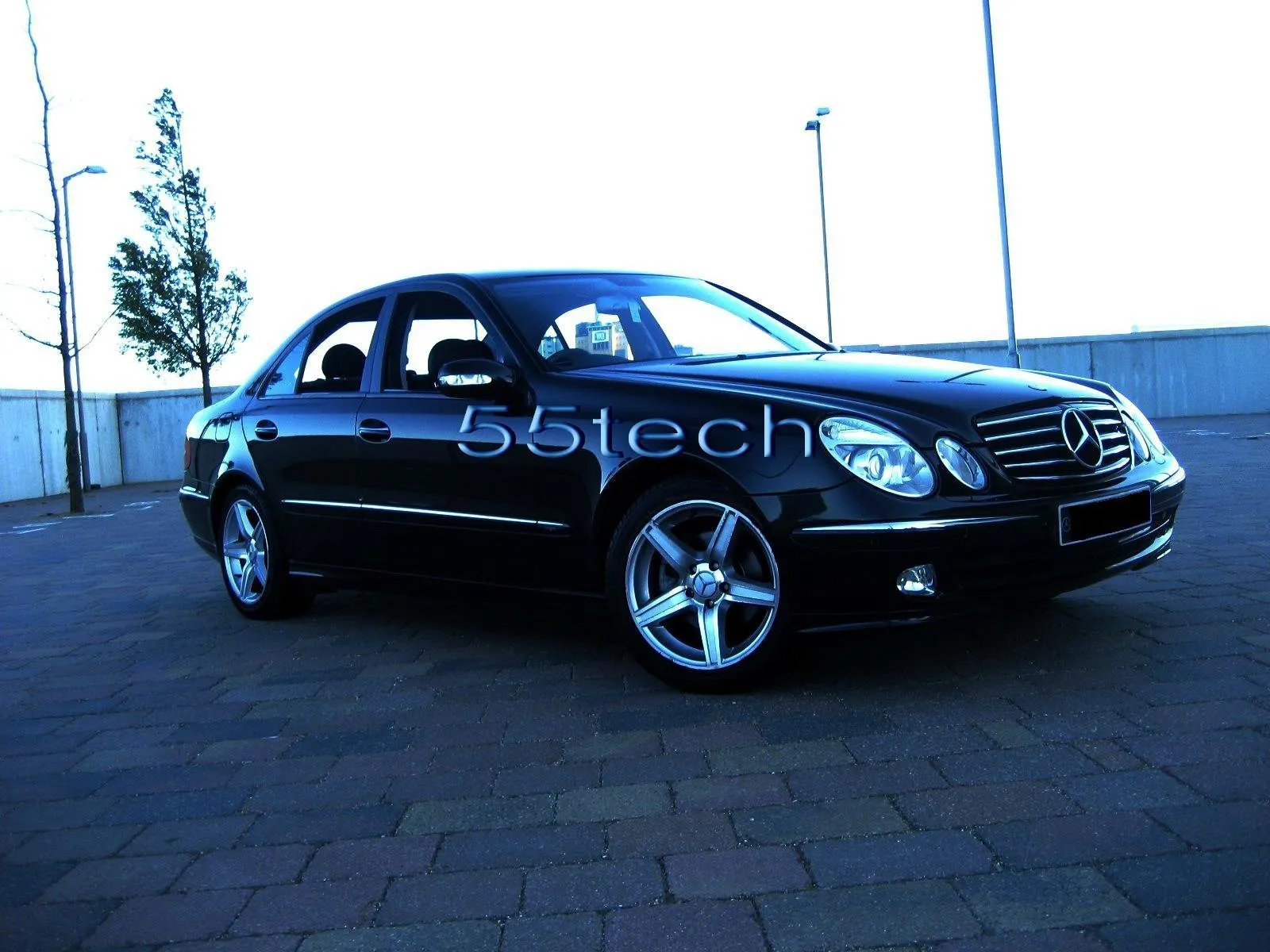 Mercedes Benz W211 2003~2006 E-Class CL Style Grille