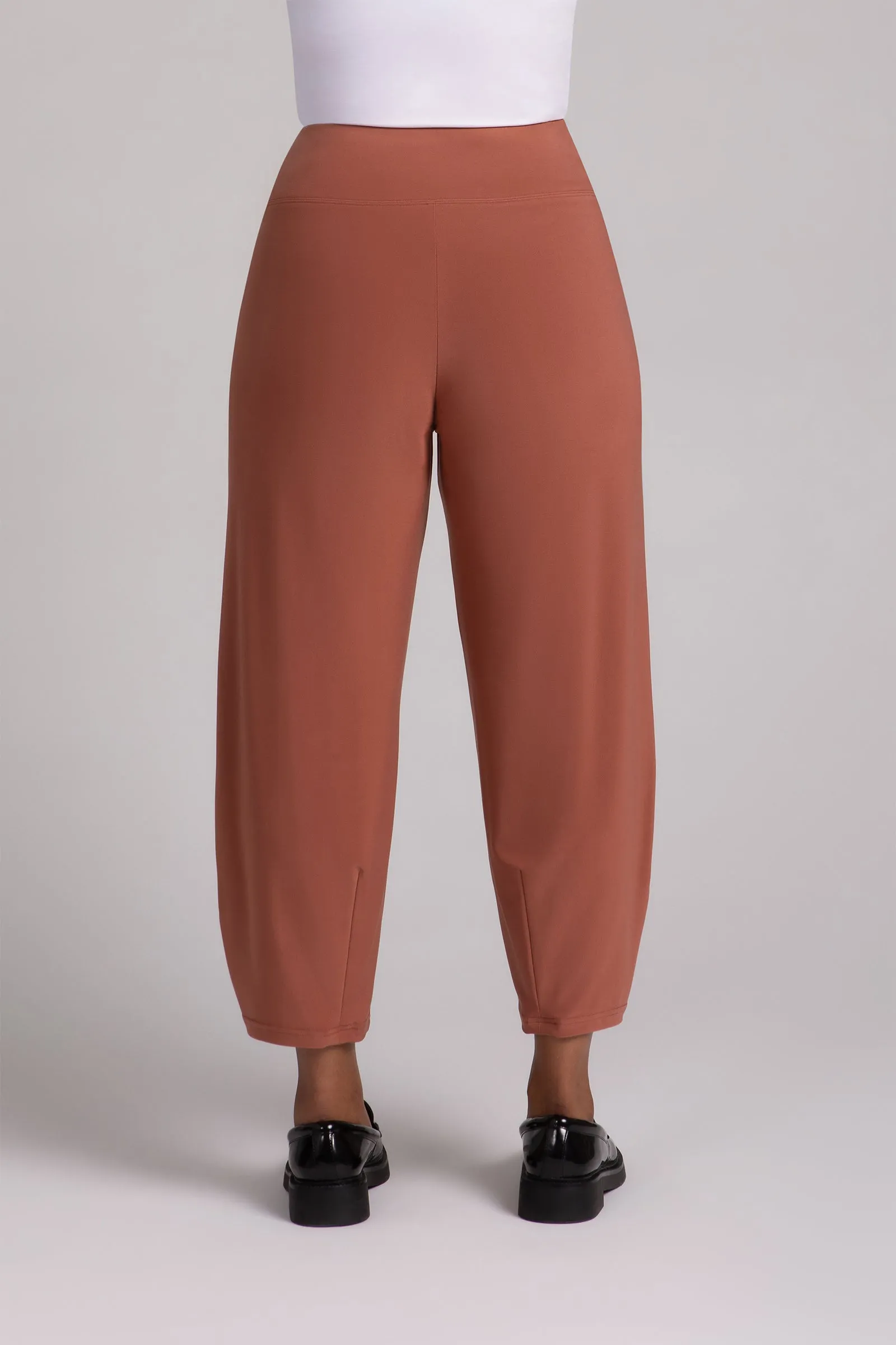 Narrow Lantern Pant