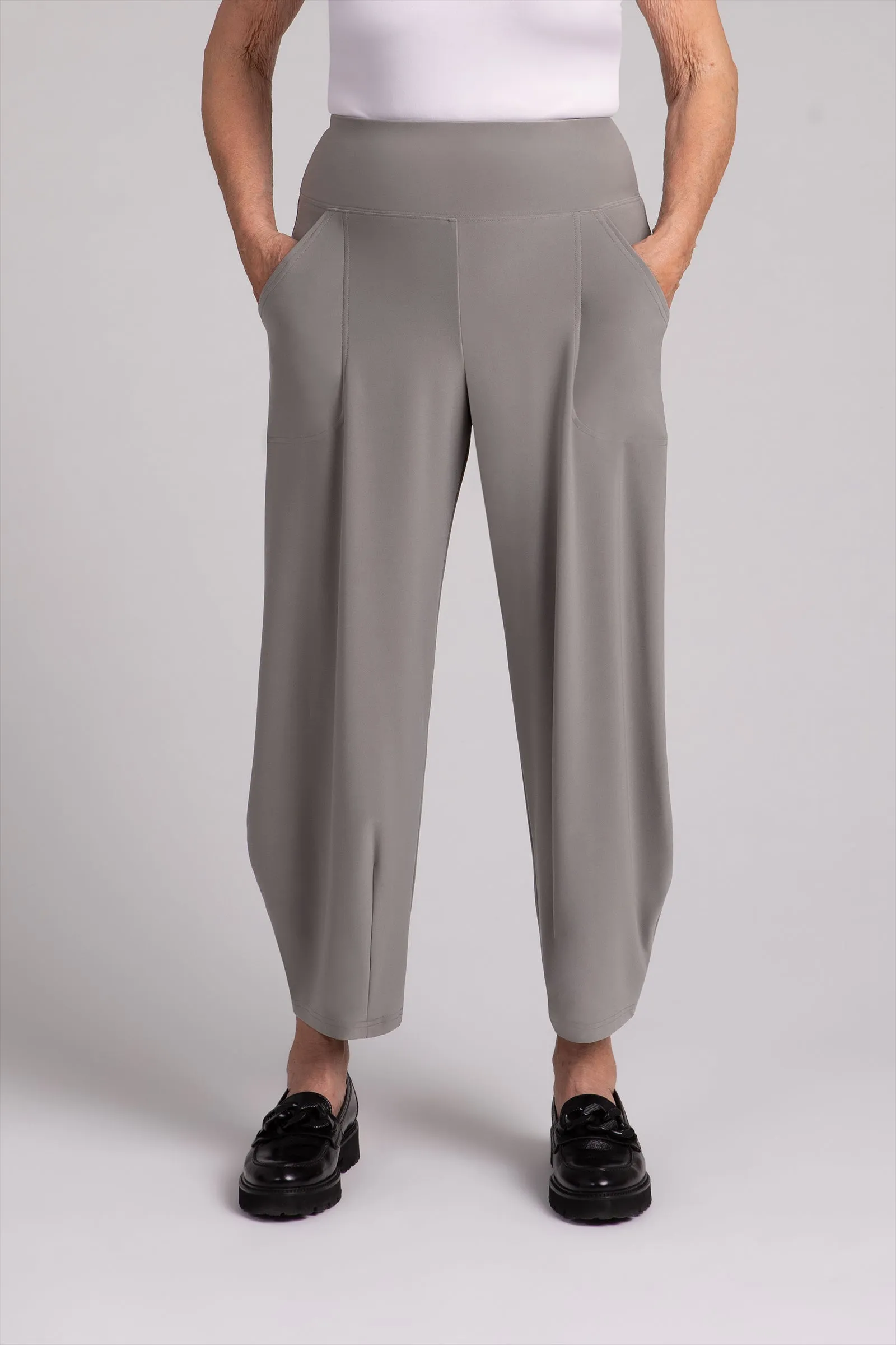 Narrow Lantern Pant