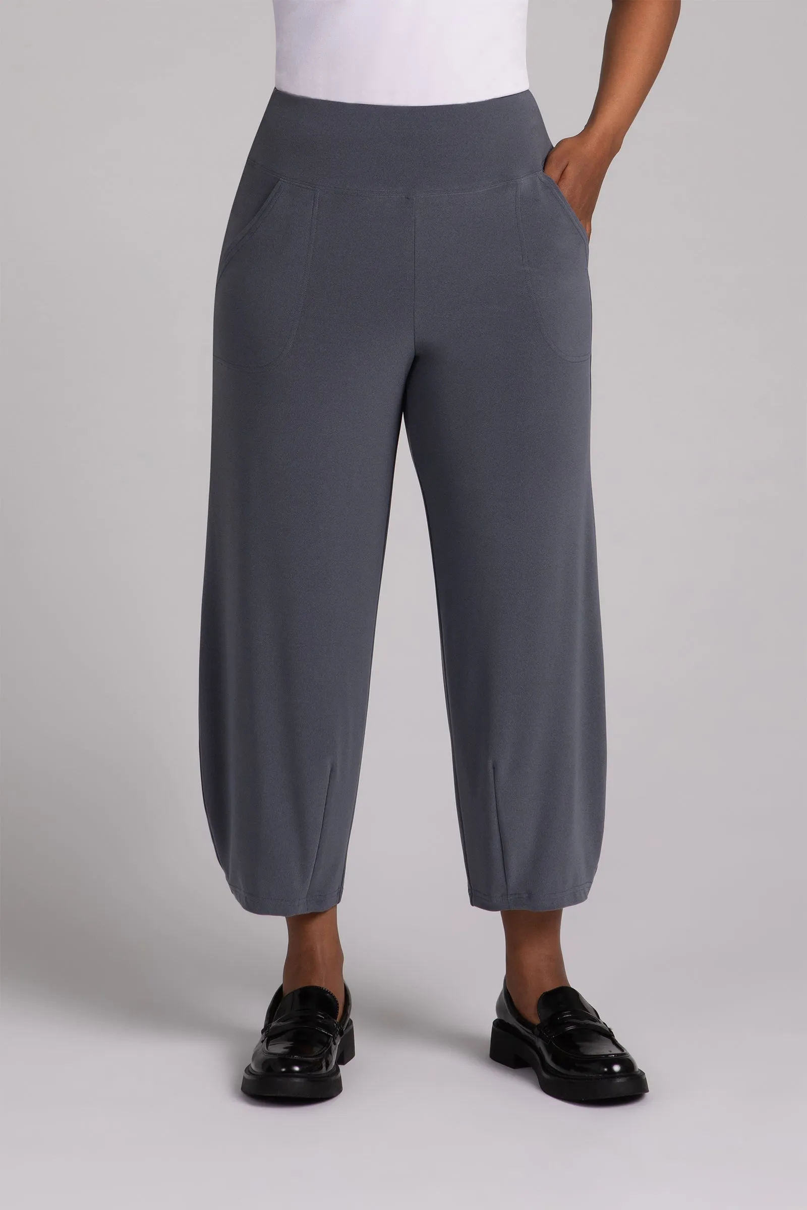 Narrow Lantern Pant