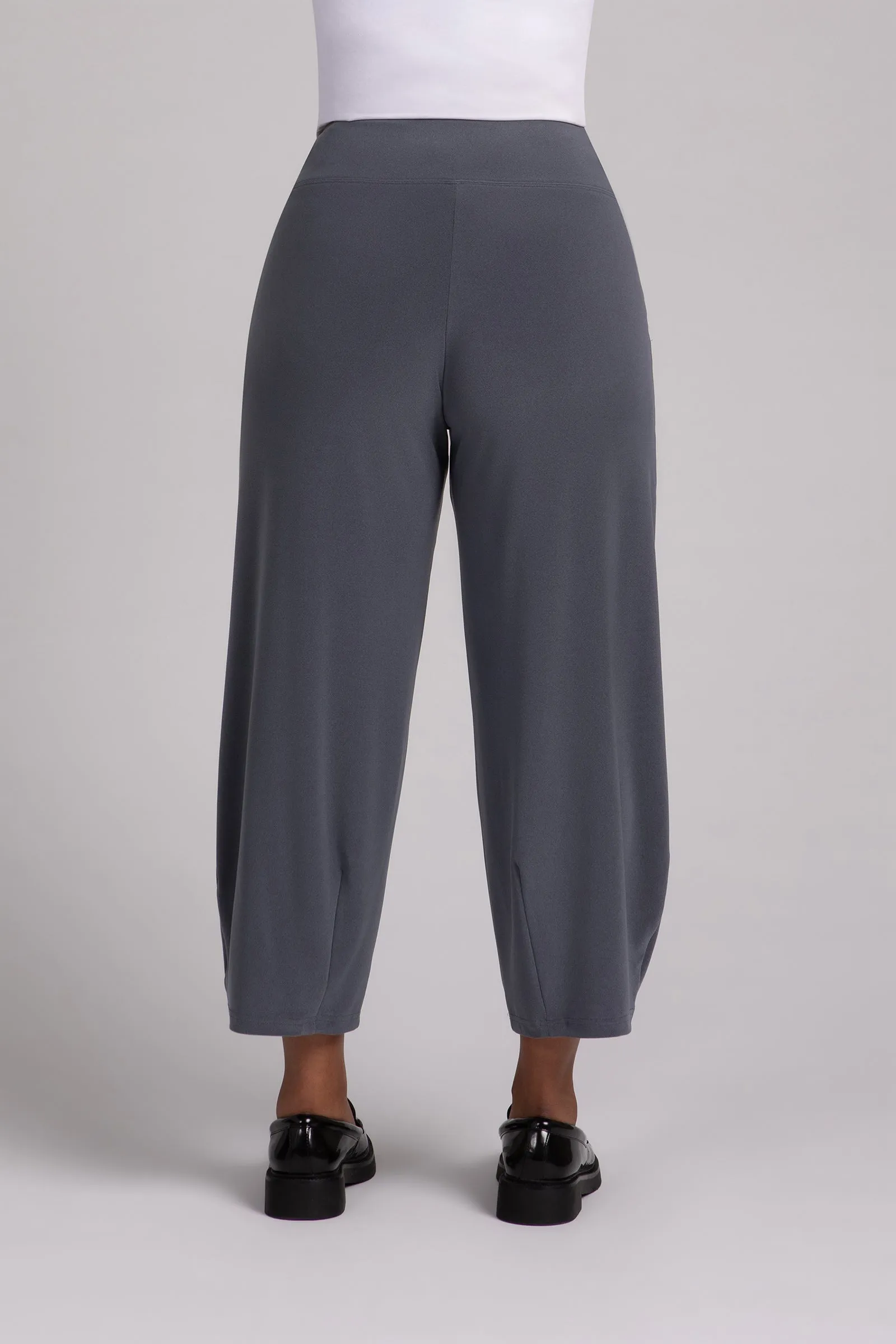 Narrow Lantern Pant