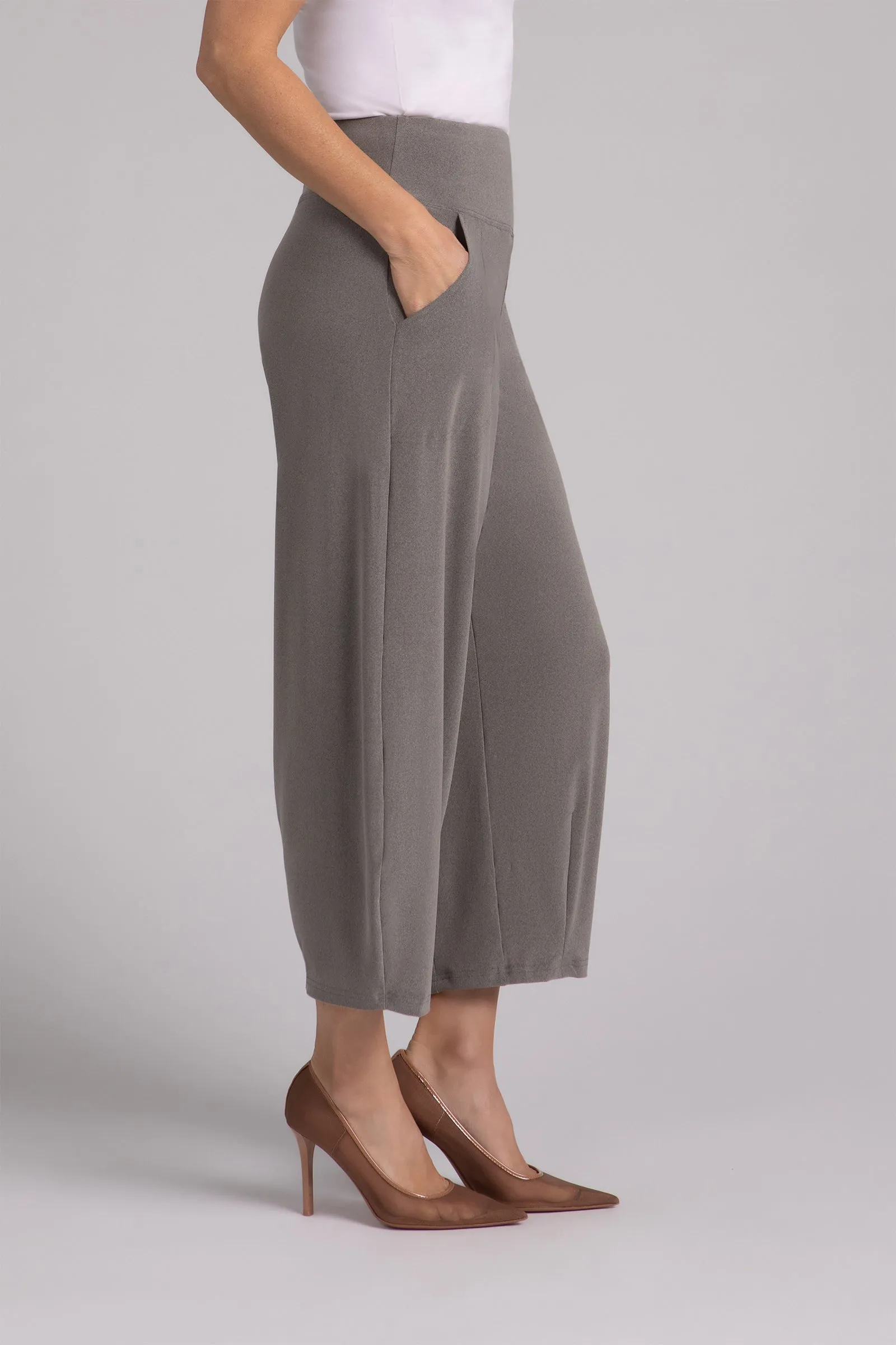 Narrow Lantern Pant