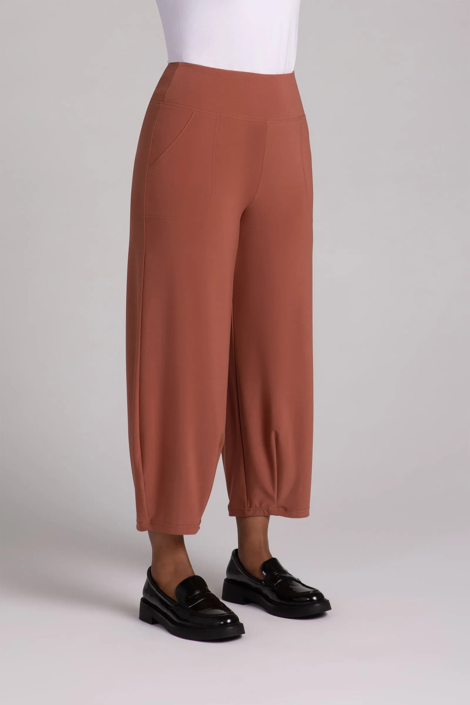 Narrow Lantern Pant