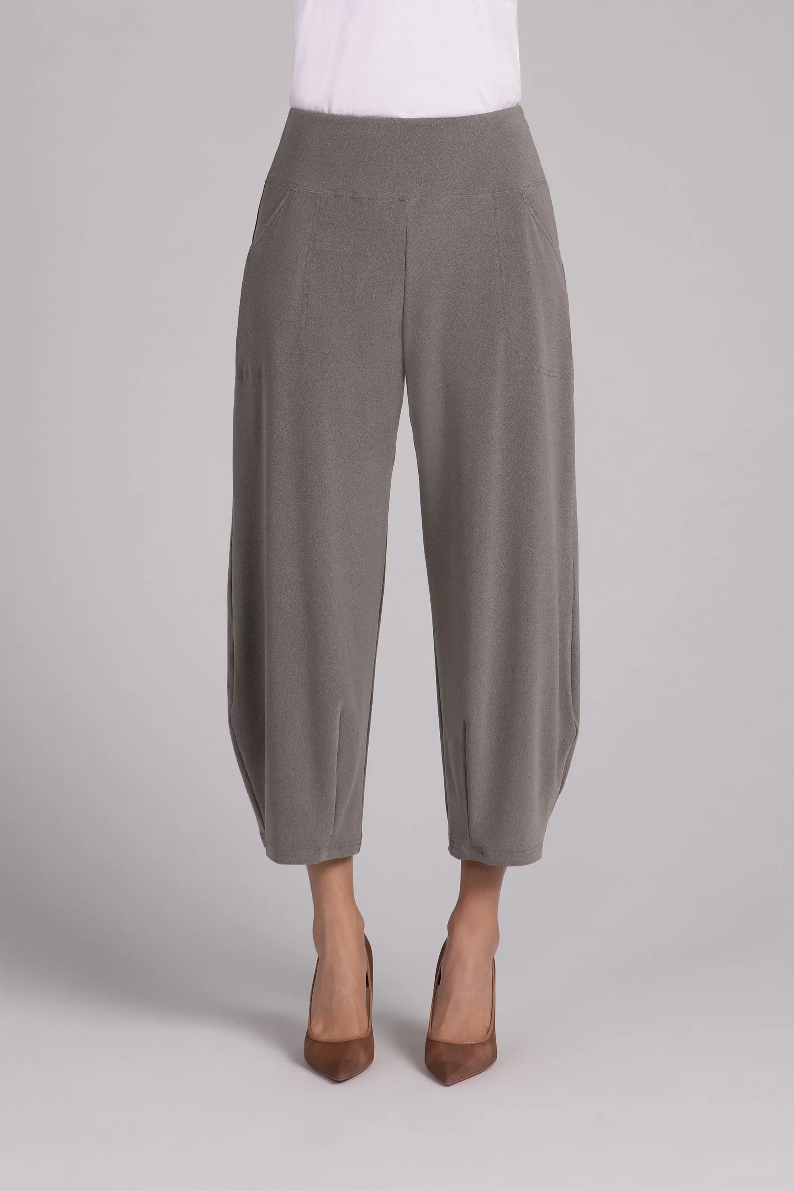 Narrow Lantern Pant