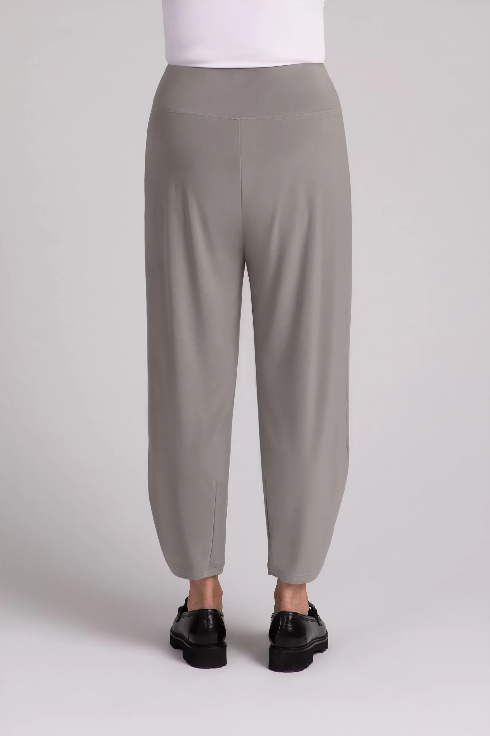 Narrow Lantern Pant