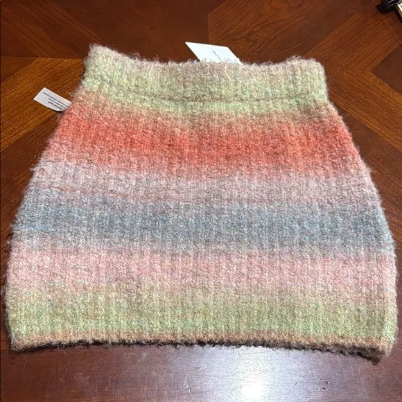 NWT find me now rainbow wool soft skirt Sz small with Ribbed Texture stretchy