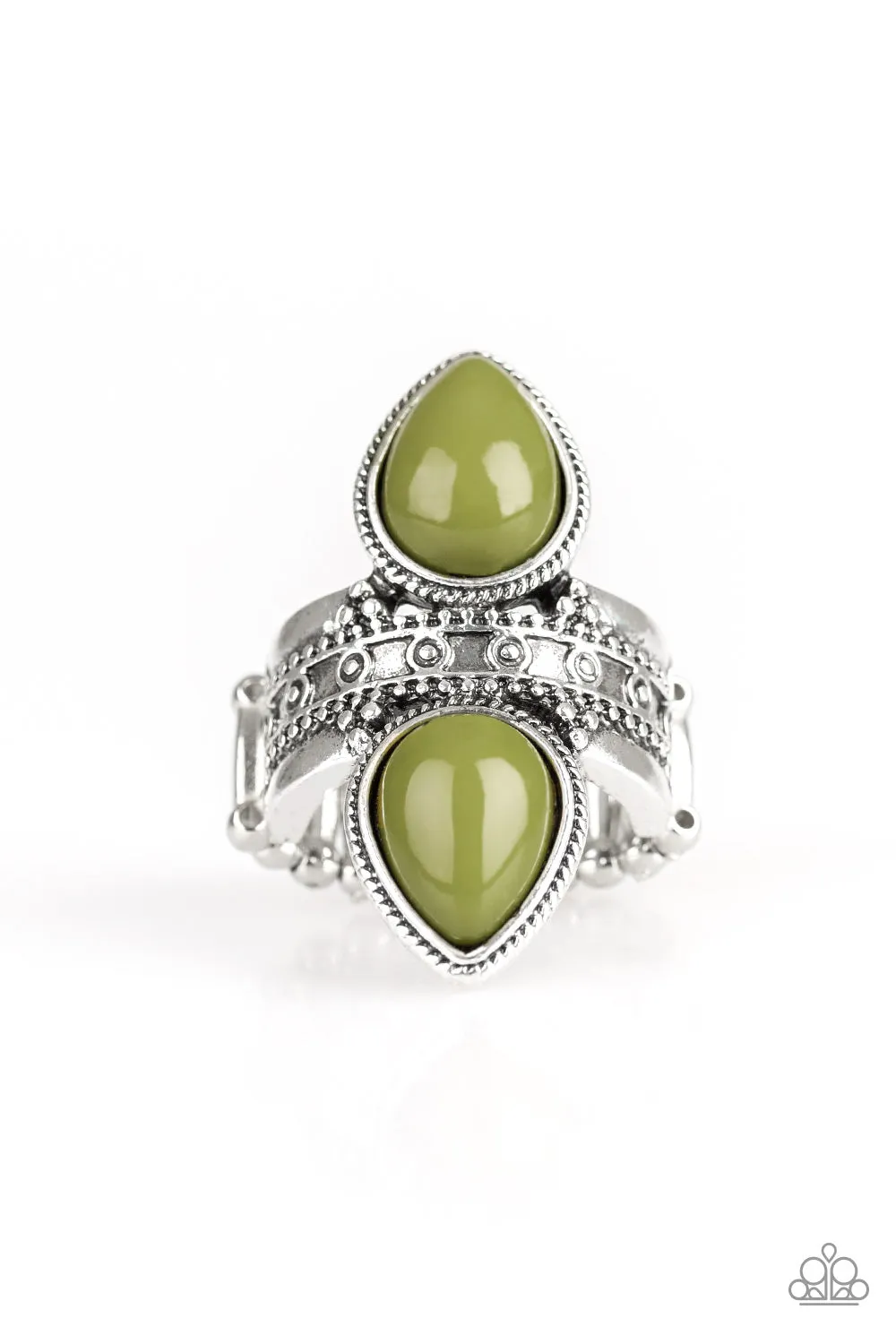 Paparazzi - New Age Leader-Green Ring