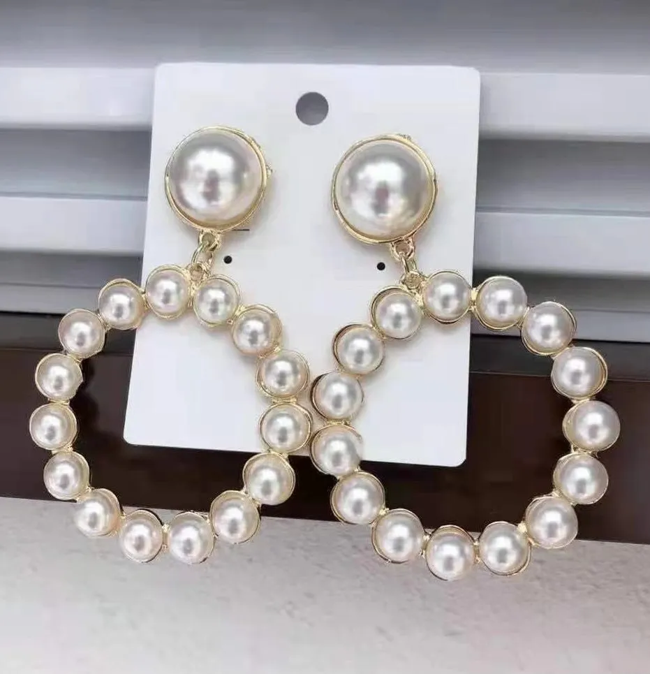 Pearl a' Hoop- EARRINGS (NOT RETURNABLE)