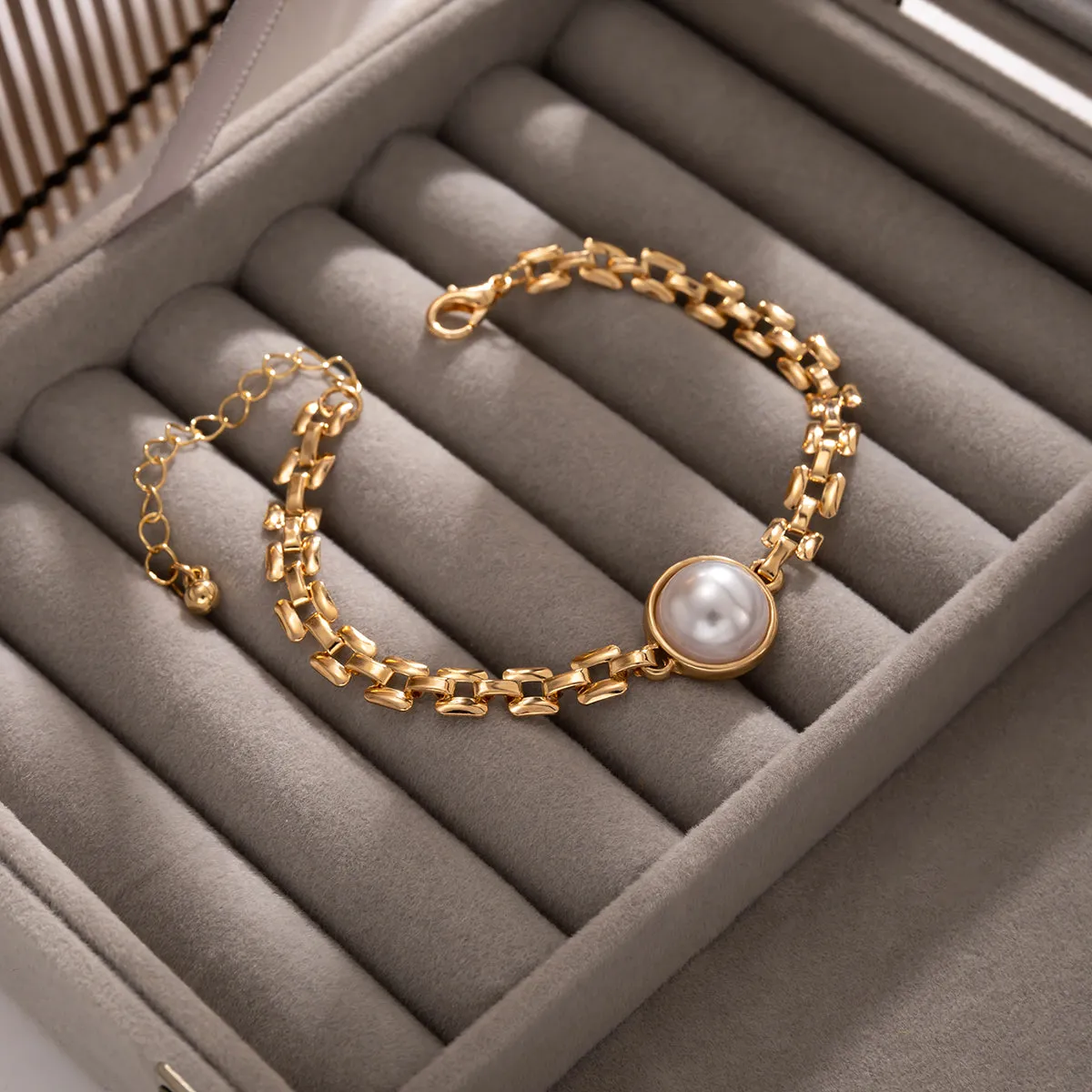Pearl & 18K Gold-Plated Charm Belt Chain Bracelet