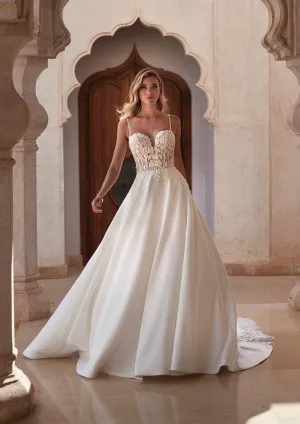 Pronovias: Misti