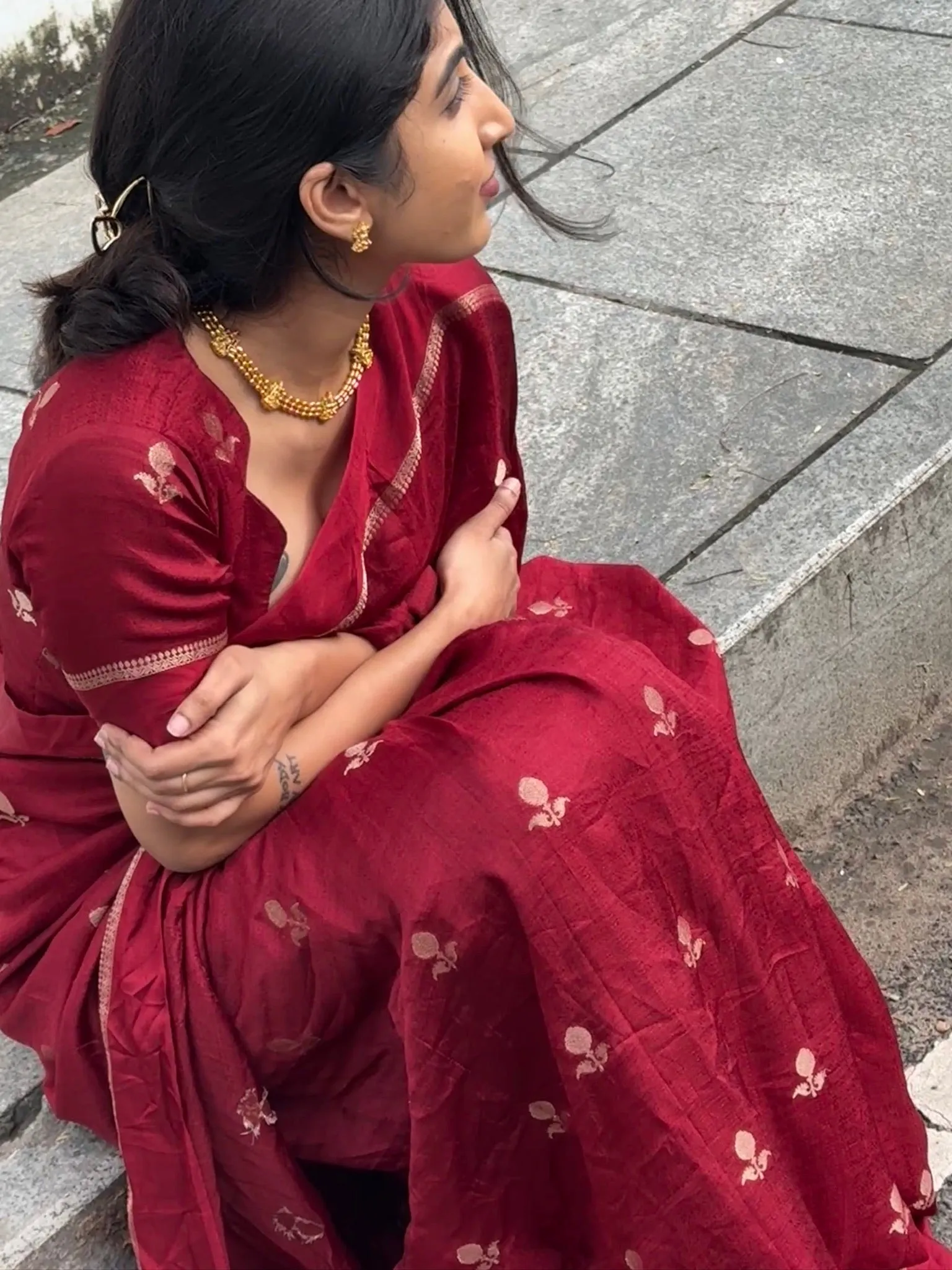RANI MAROON-PREBOOKING ONLY