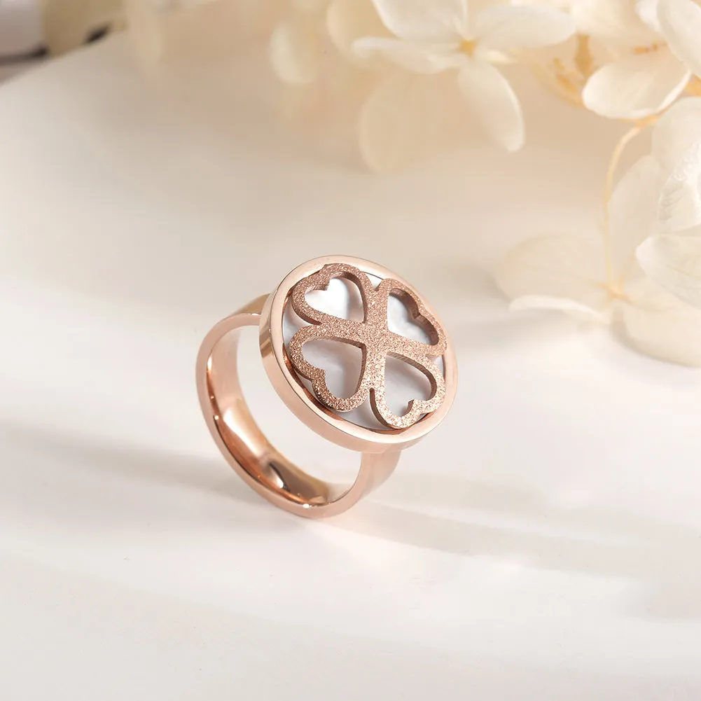 ROSE GOLD CLOVER RING