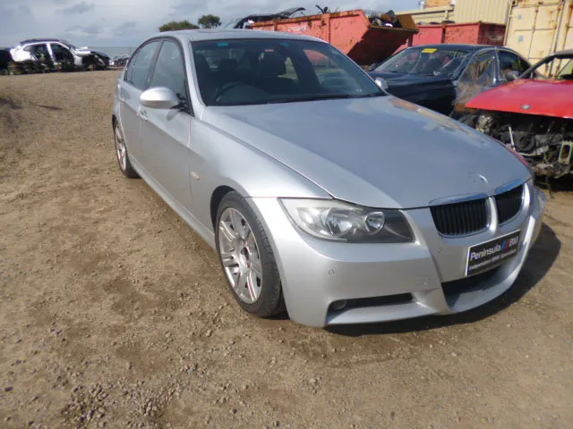 S2694 3' E90 Sedan 325i N52 AUTO 2005/10