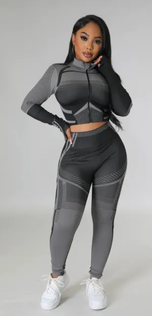Slimming! Catching Flight Active Set!  Zip Up Jacket & Leggings Set