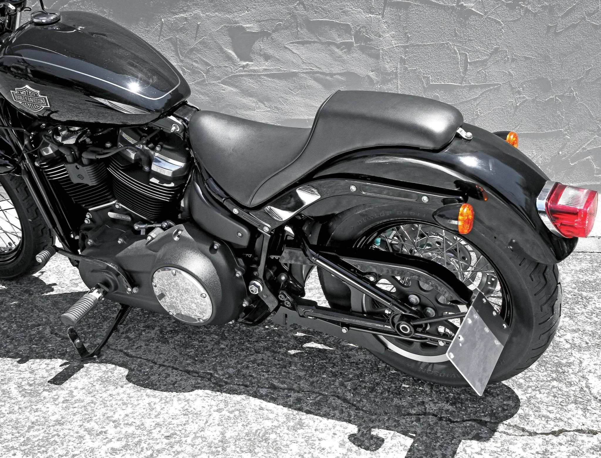 West-Eagle Motorcycle Products H0501 M8 Softail Seat - Smooth