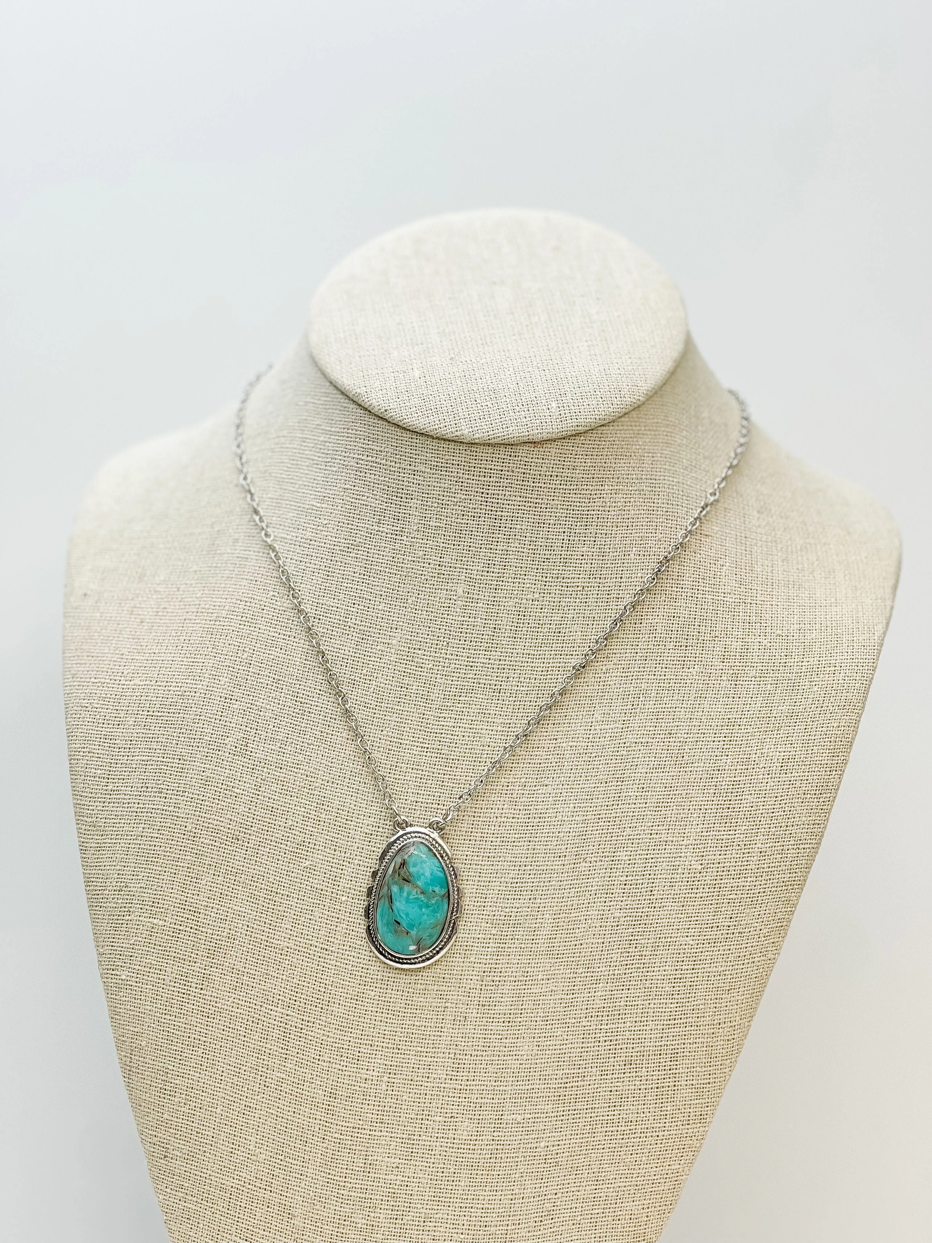 Western Semi-Precious Stone Pendant Necklace - Turquoise