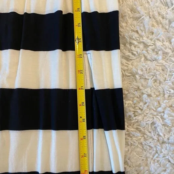 Women's Armani Exchange Long/Maxi Fitted/Pencil Skirt. Black/White. Medium. Chic